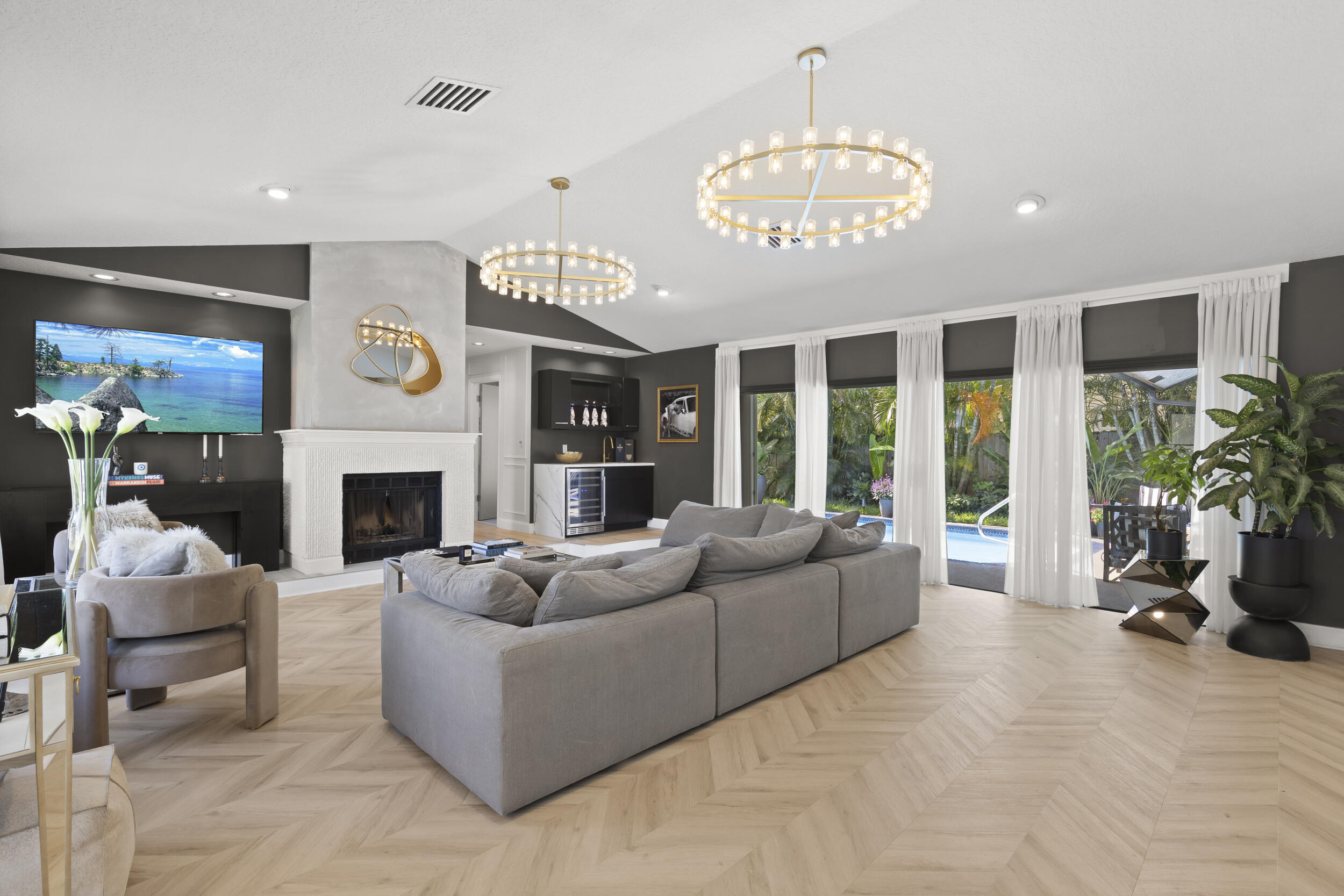 1176 Cherlynn Terrace
