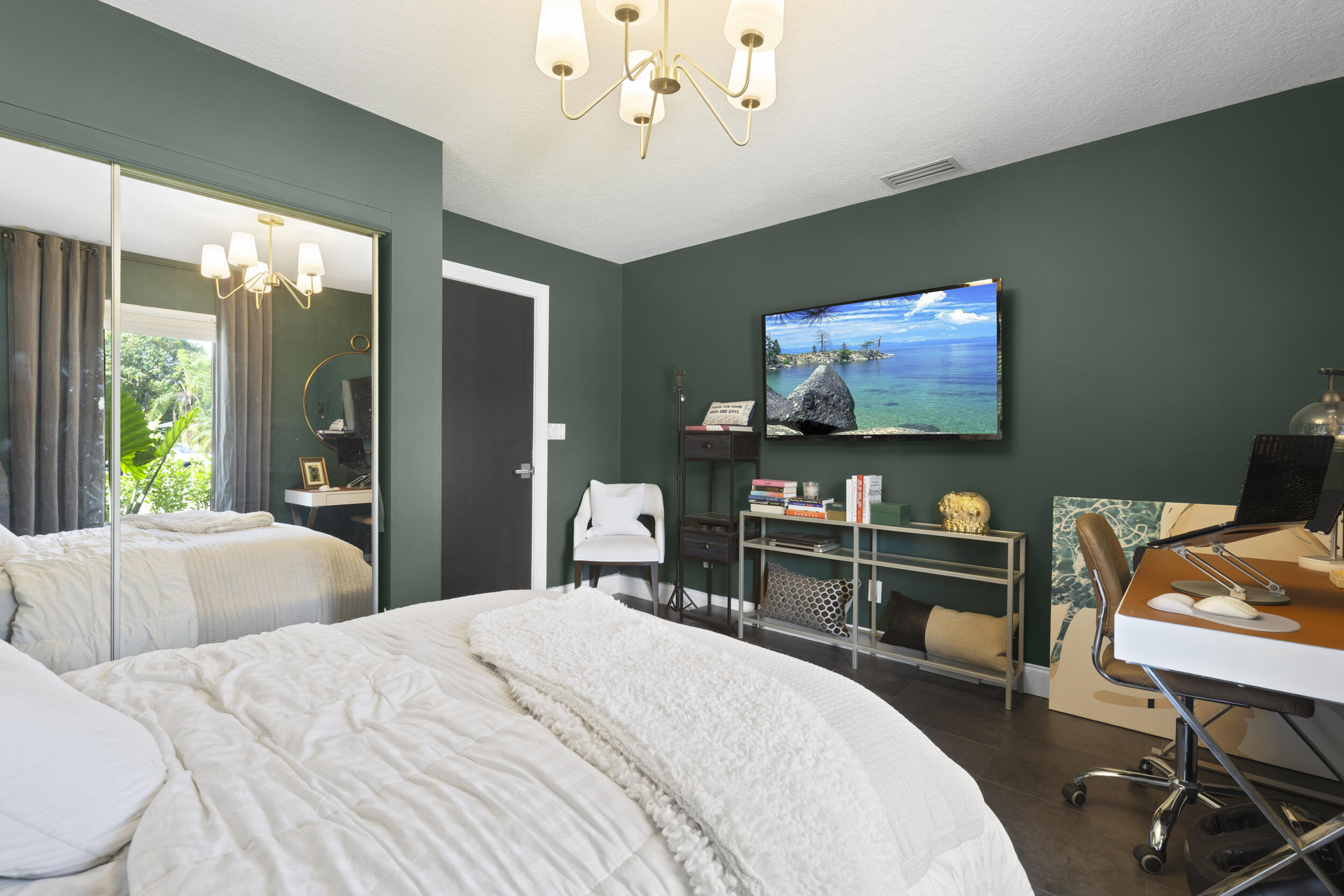 1176 Cherlynn Terrace