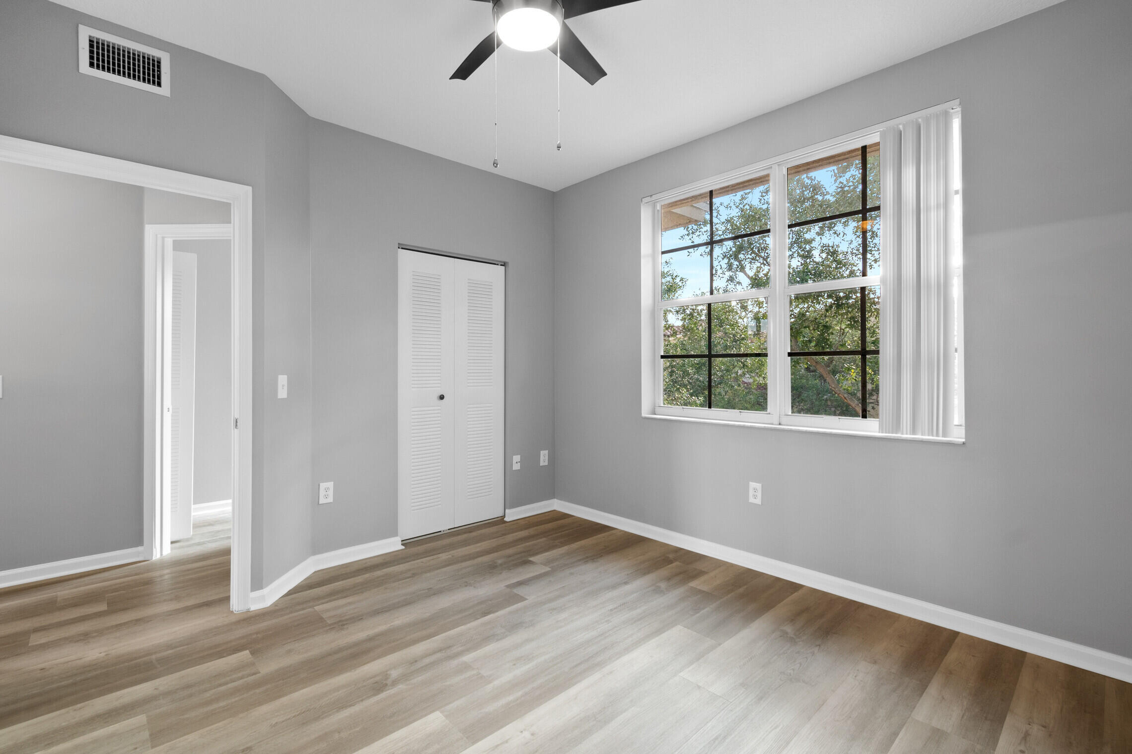 4822 Chancellor Drive 20