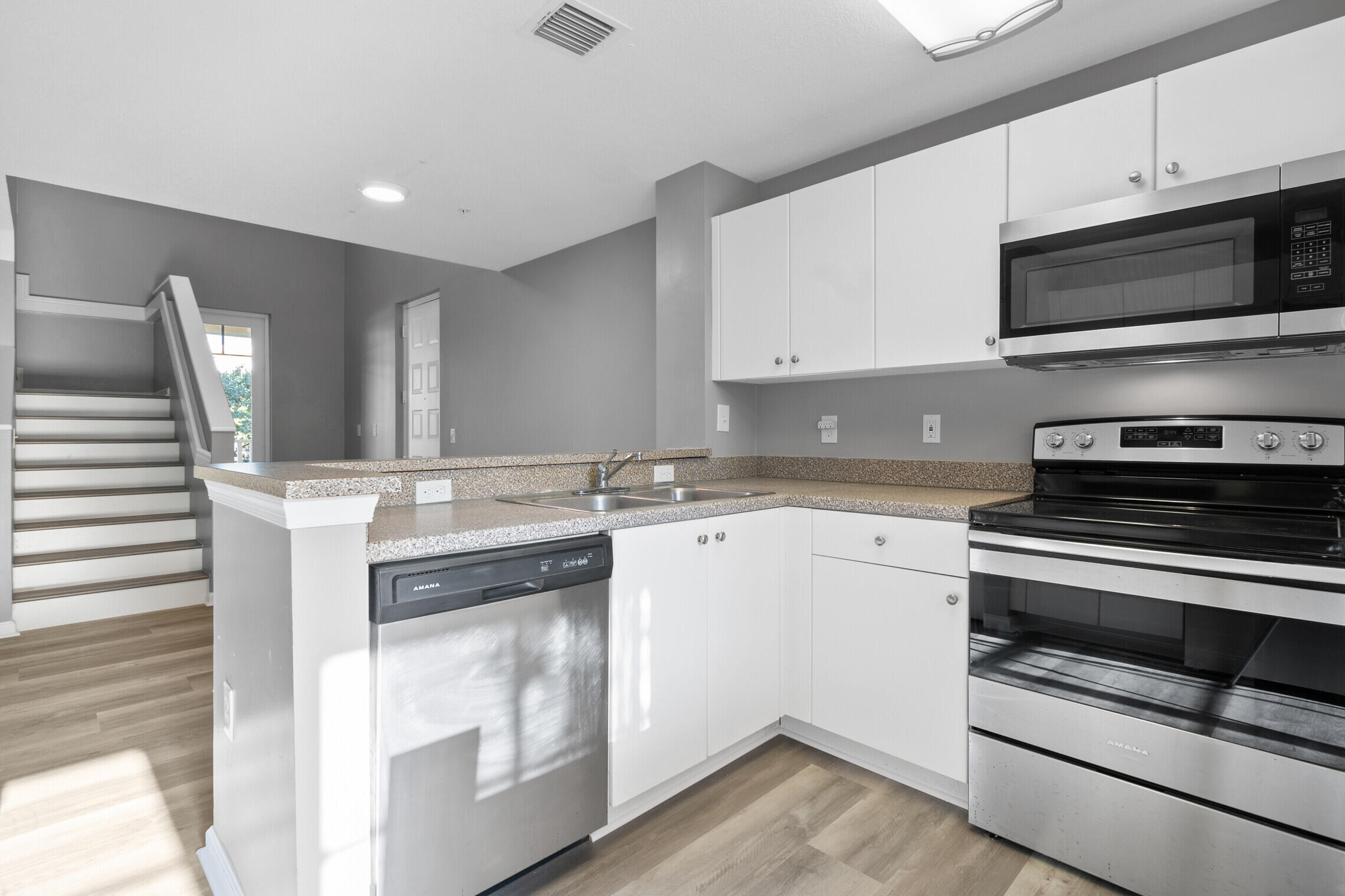 4822 Chancellor Drive 20