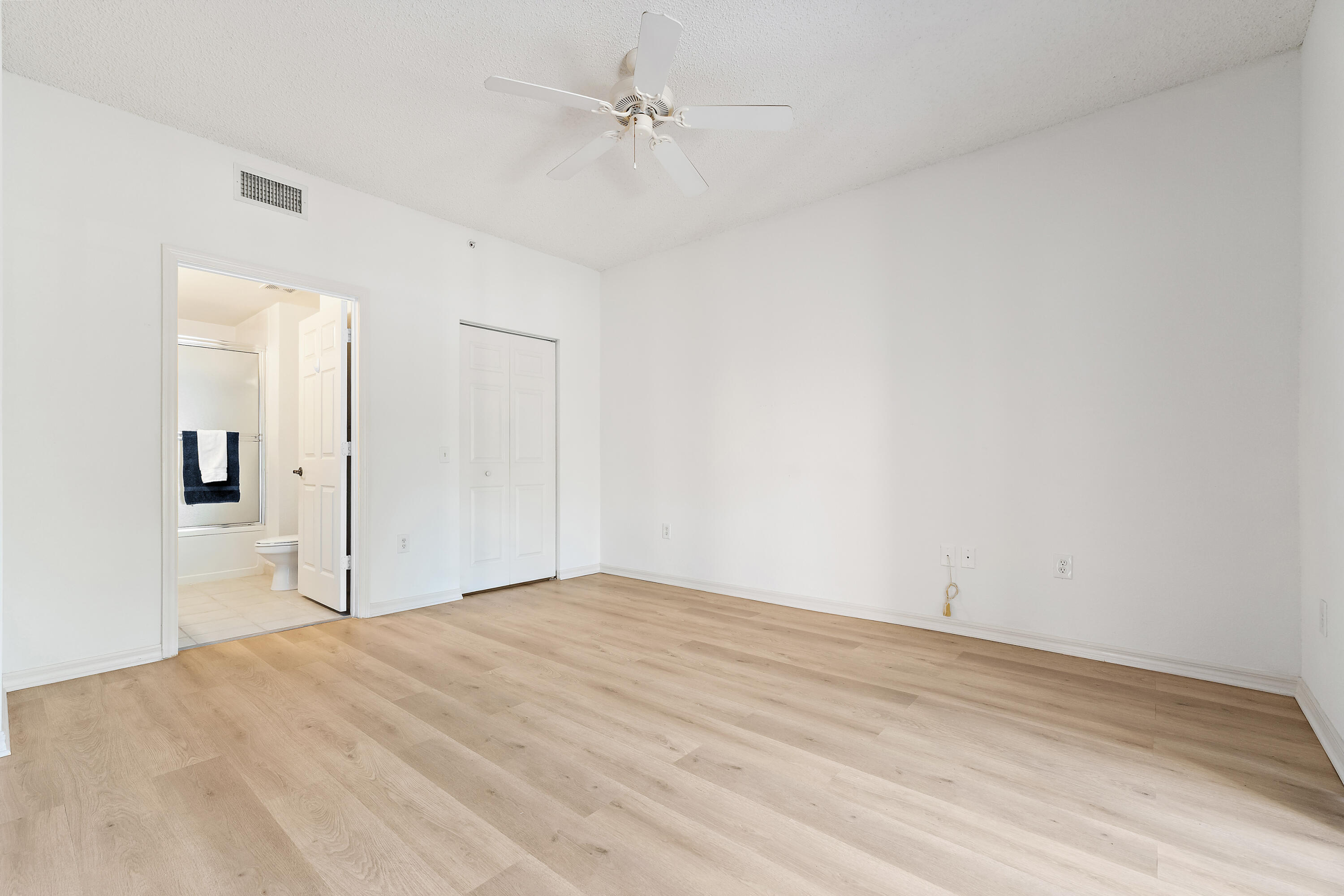 2915 Tuscany Court 102
