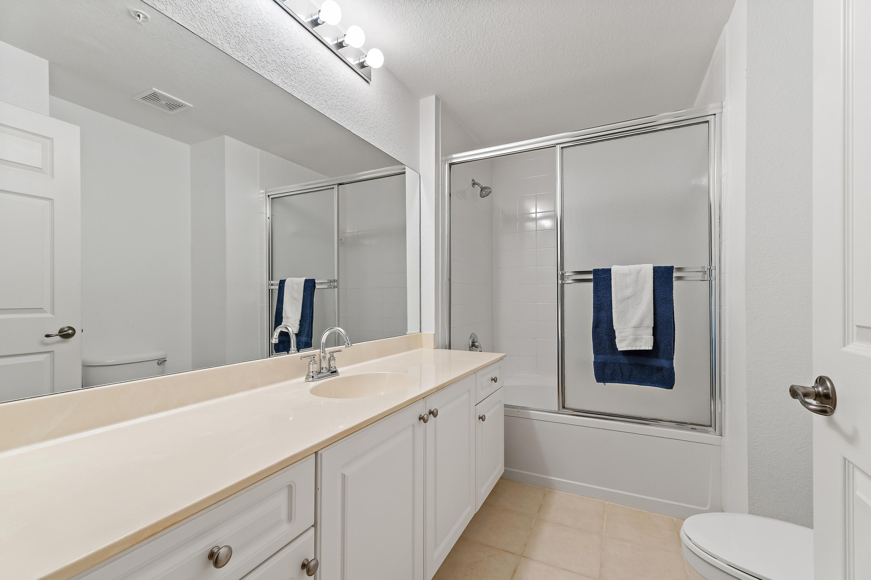 2915 Tuscany Court 102