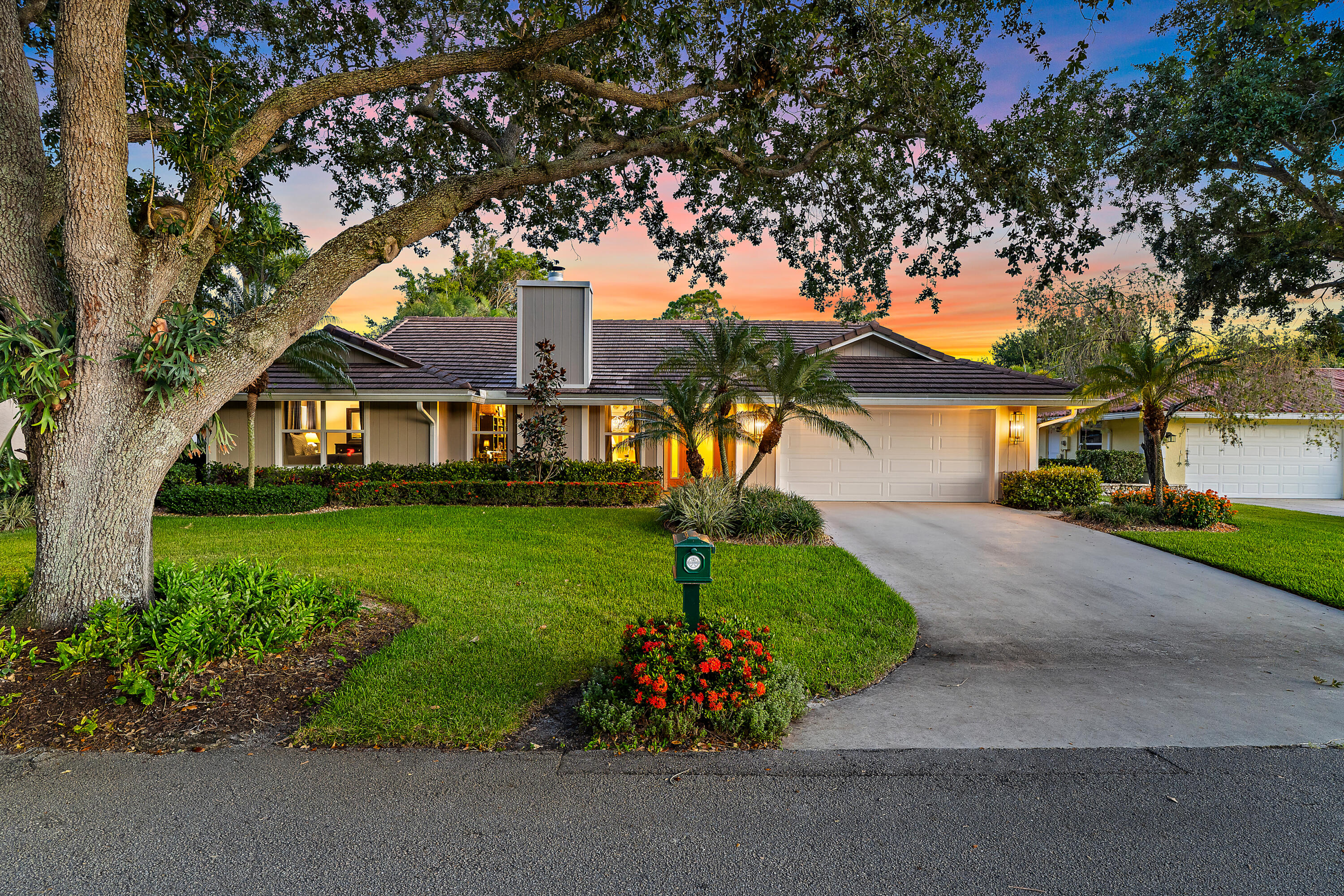 10 Bentwood Road