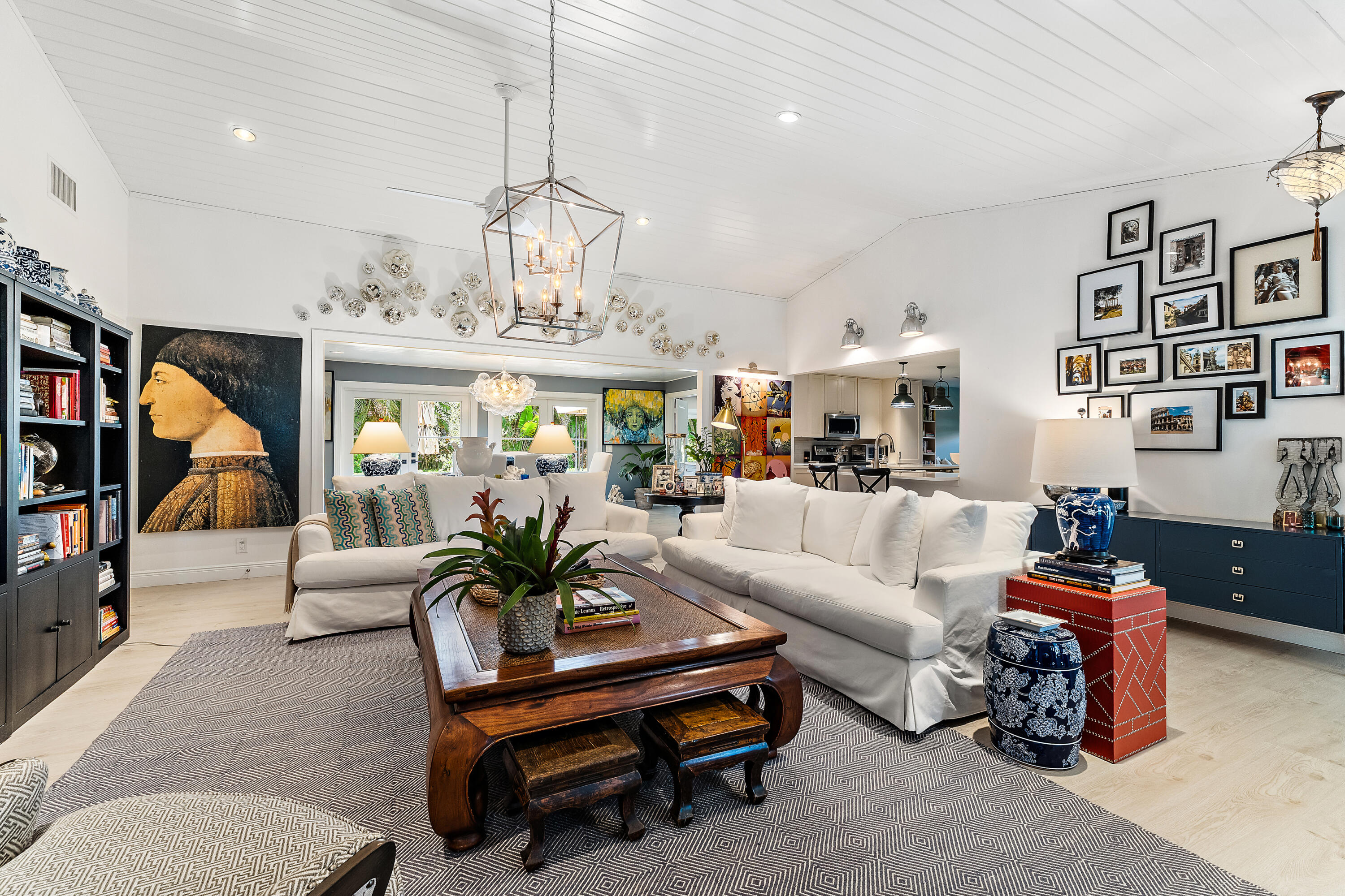 10 Bentwood Road