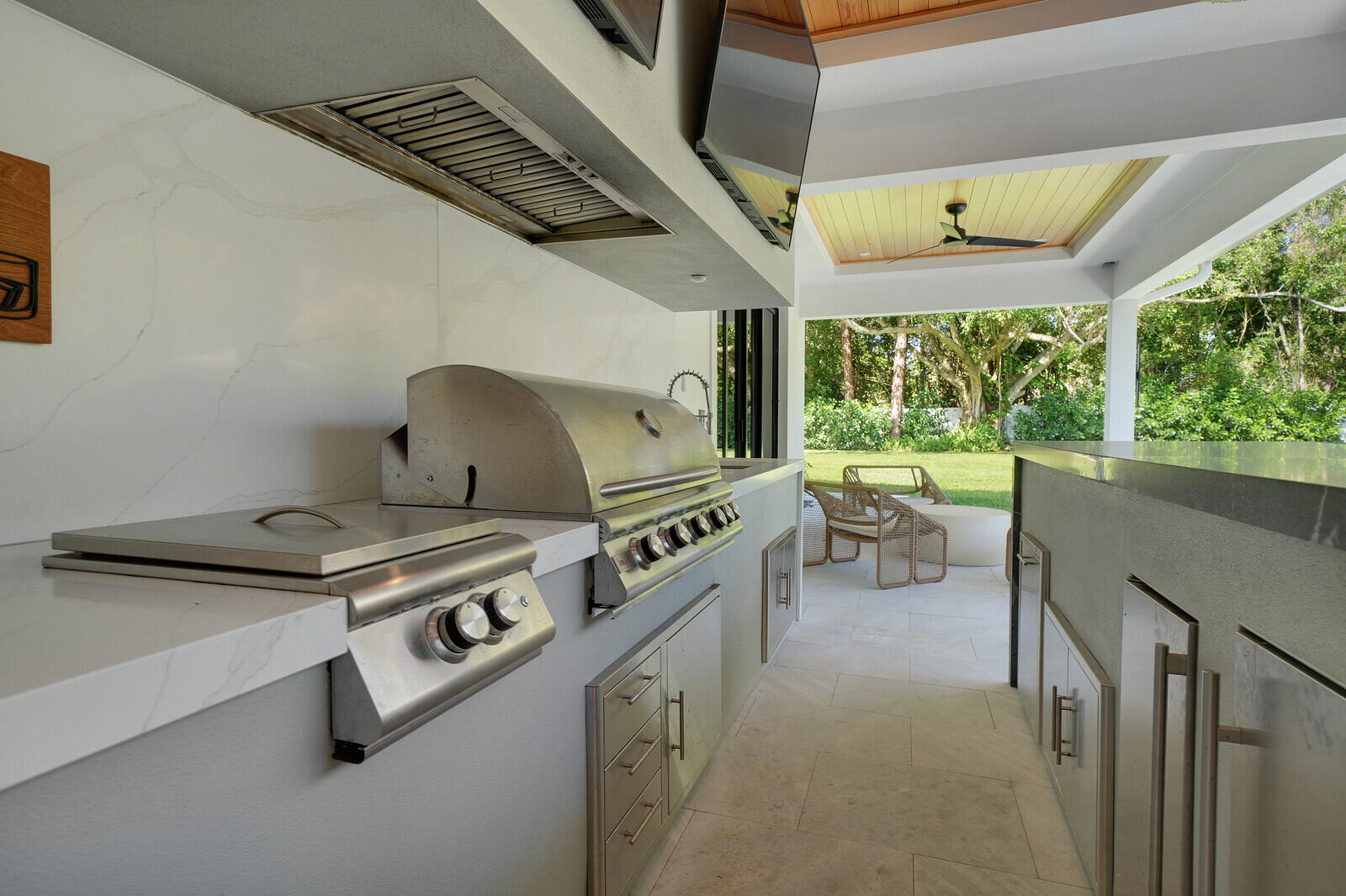 19526 W Trails End Terrace