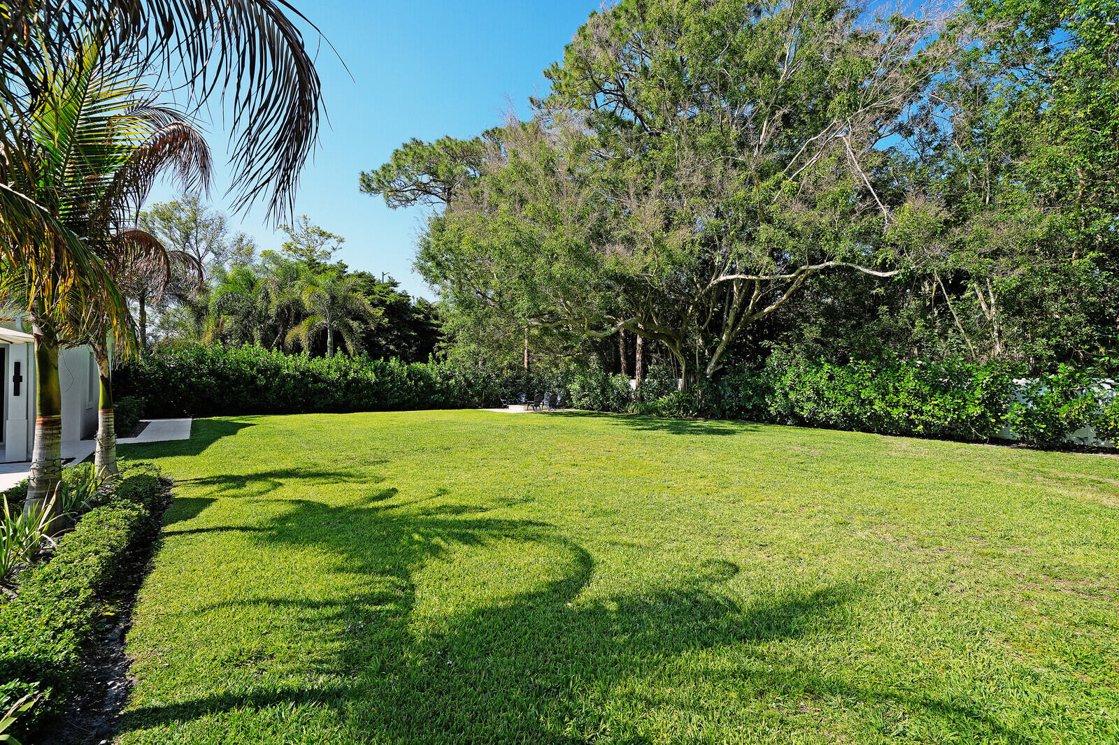 19526 W Trails End Terrace