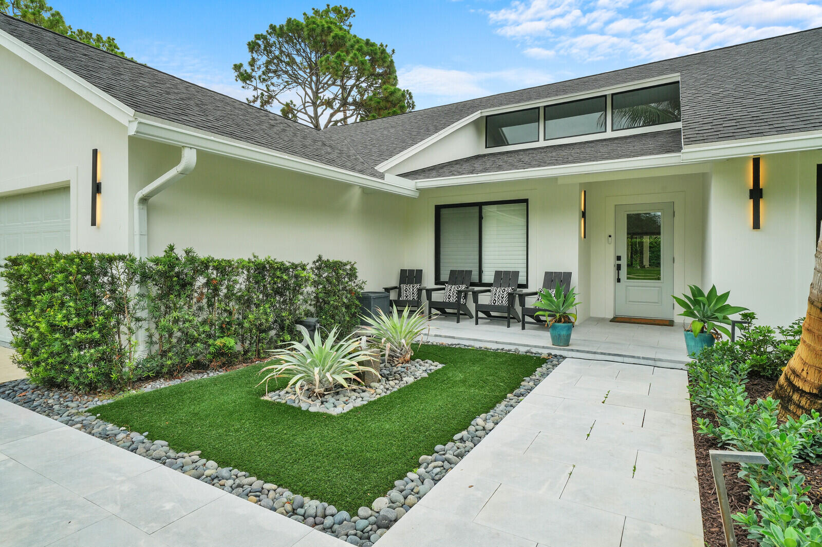 19526 W Trails End Terrace