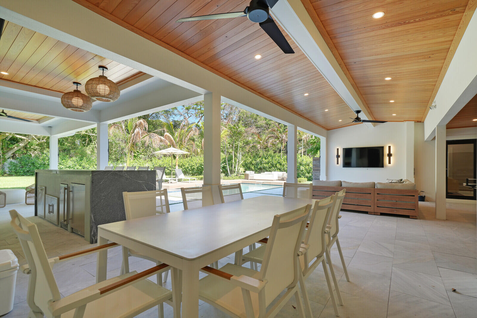 19526 W Trails End Terrace