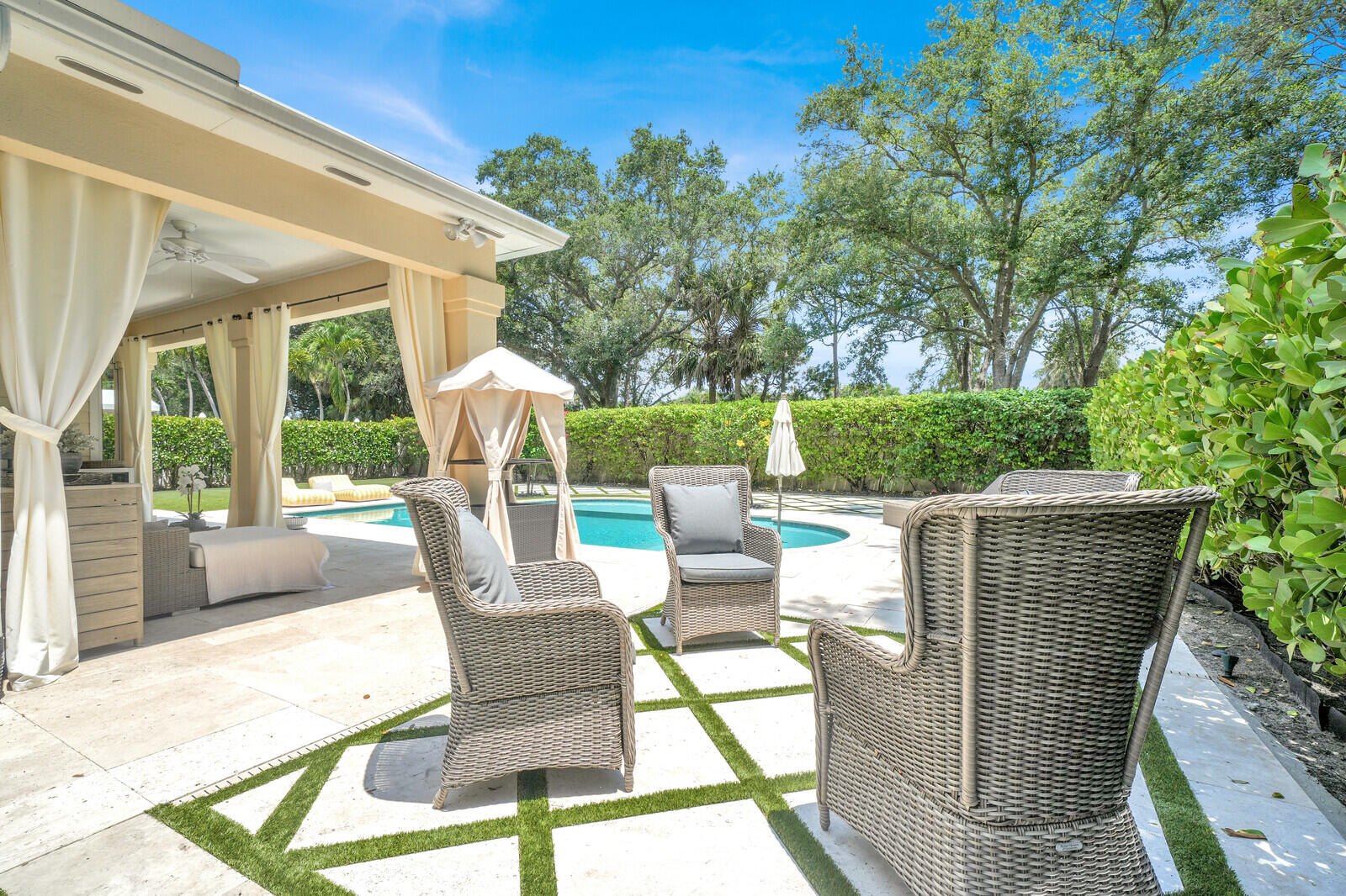 110 Sweet Bay Circle