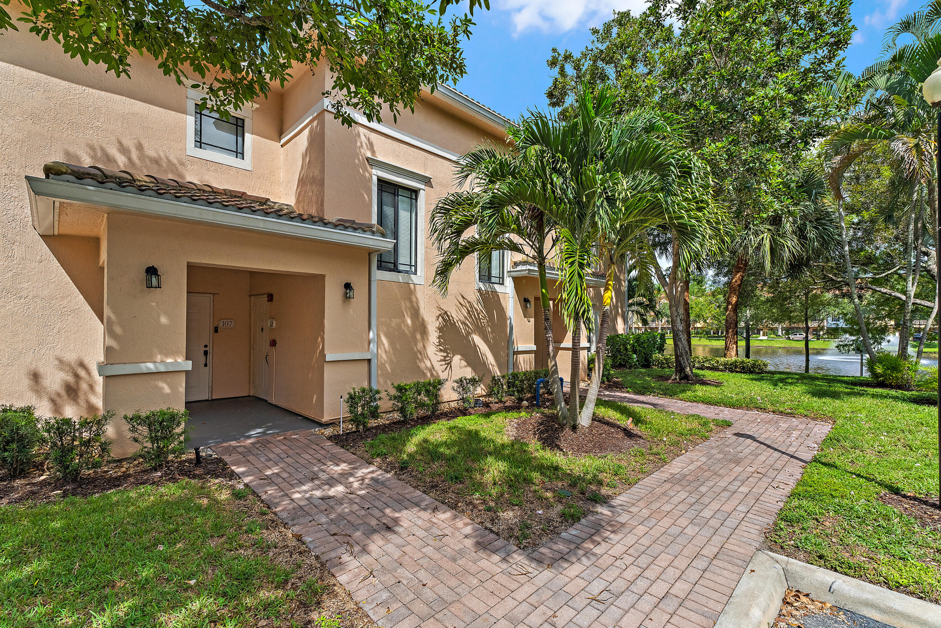 2807 Veronia Drive 107