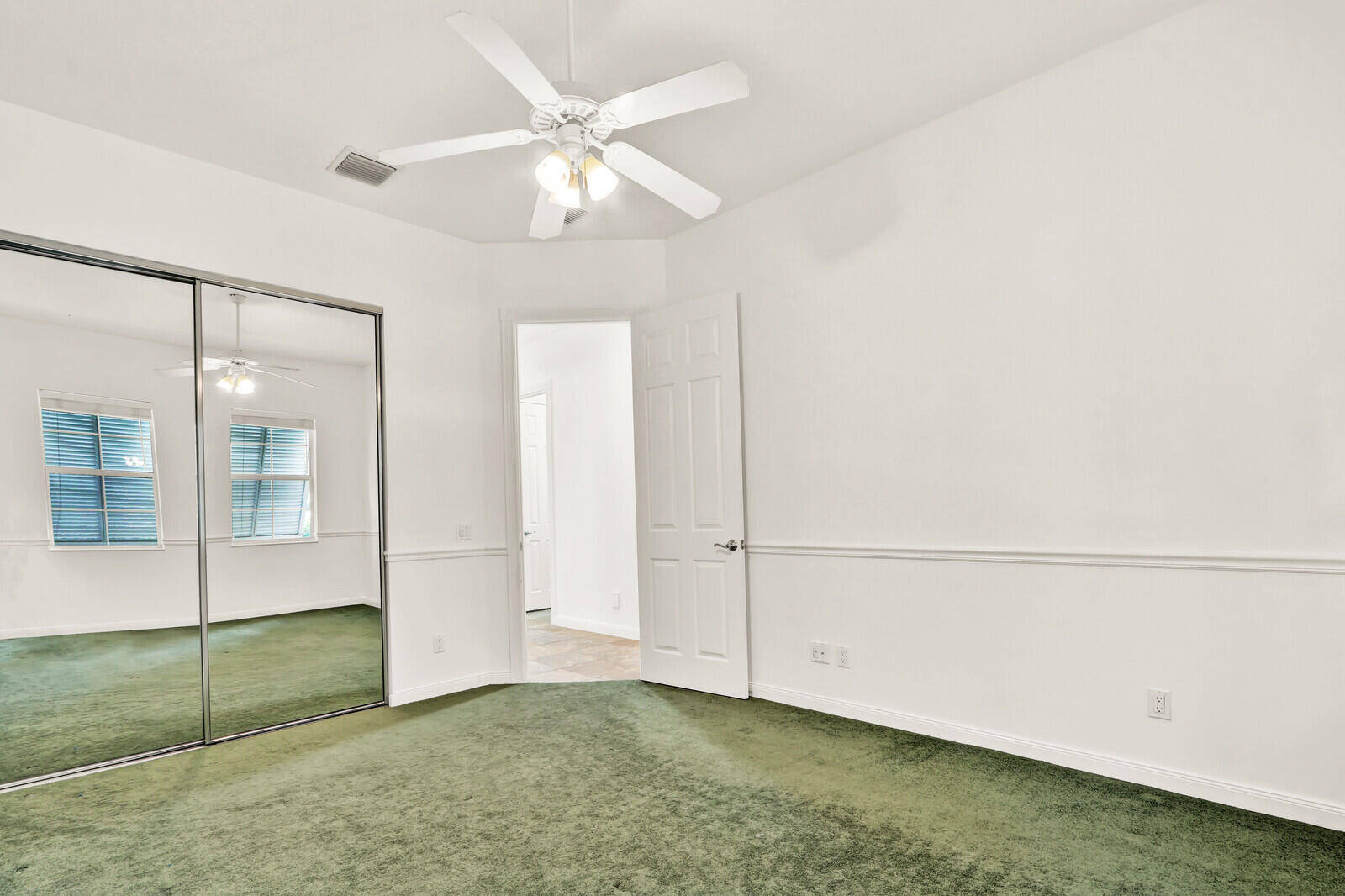 1825 Dakota Drive