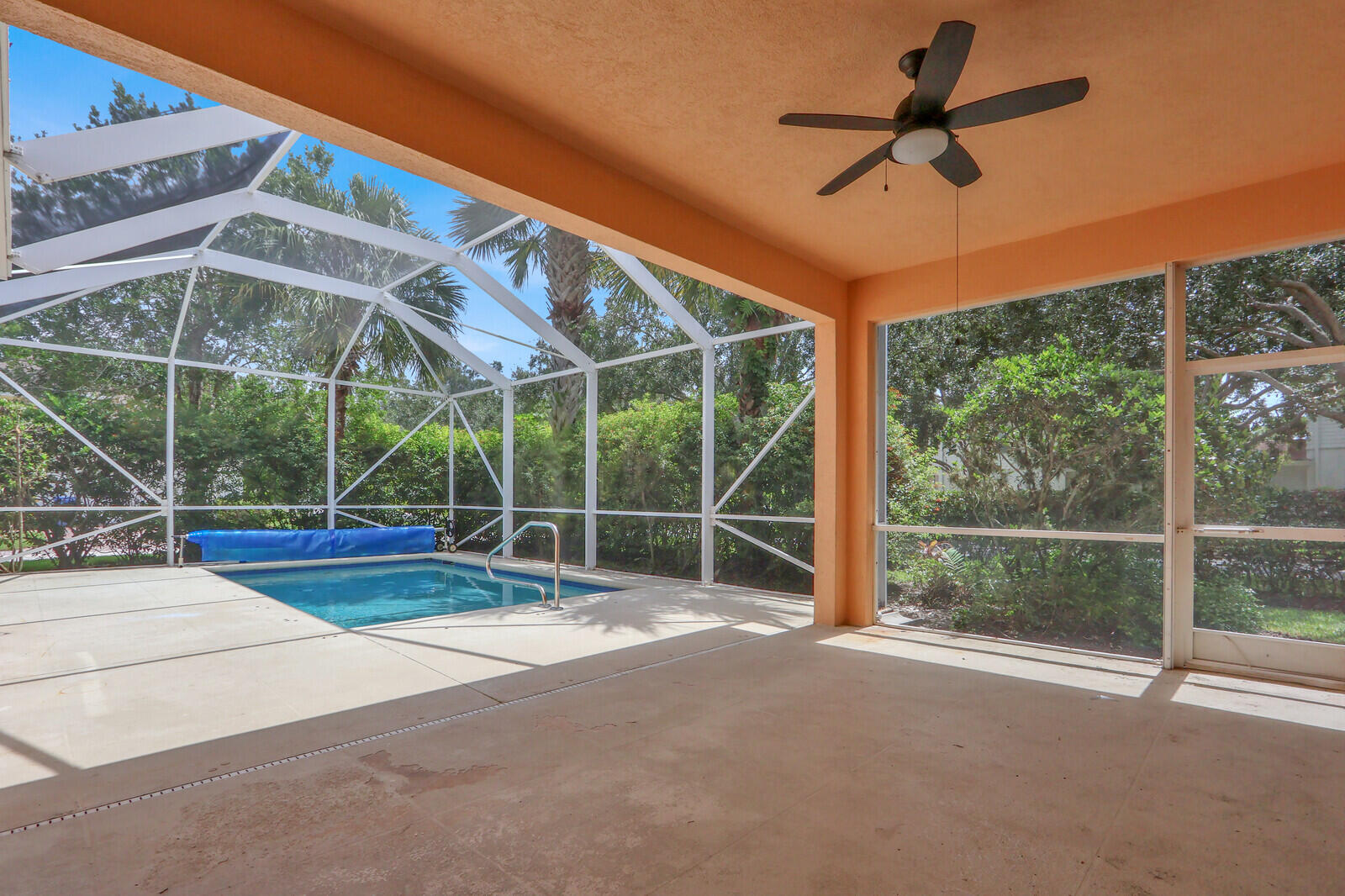 1825 Dakota Drive