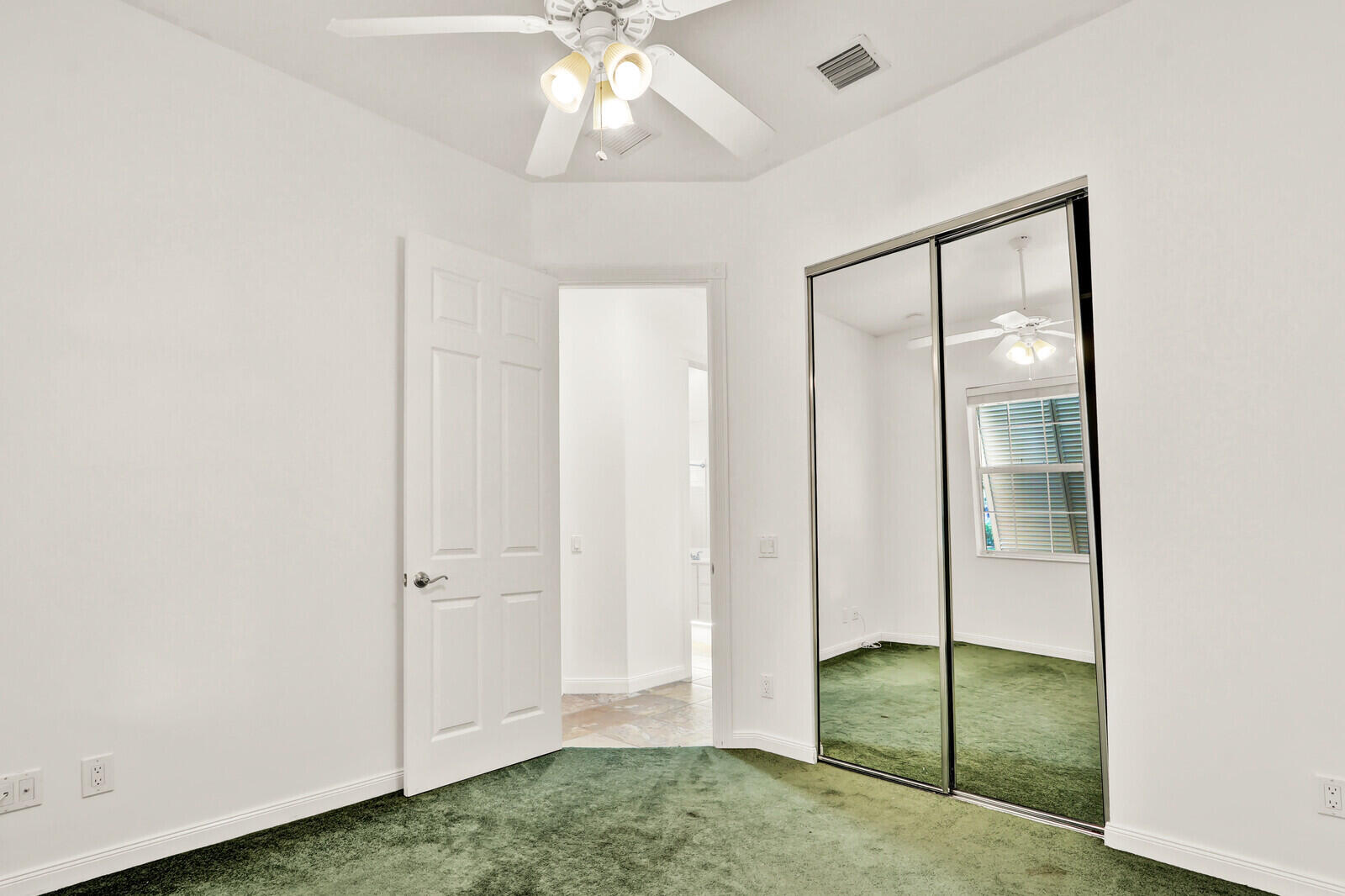 1825 Dakota Drive