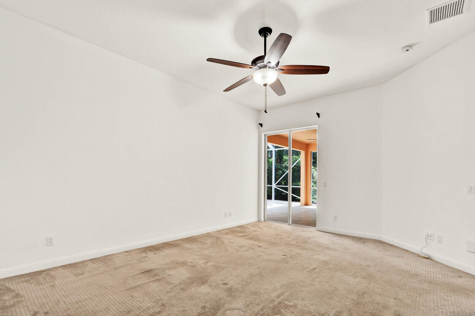 1825 Dakota Drive