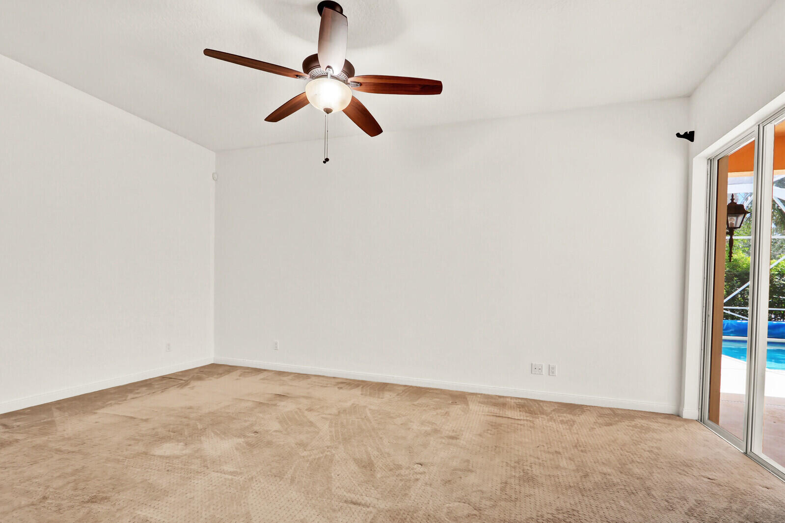 1825 Dakota Drive