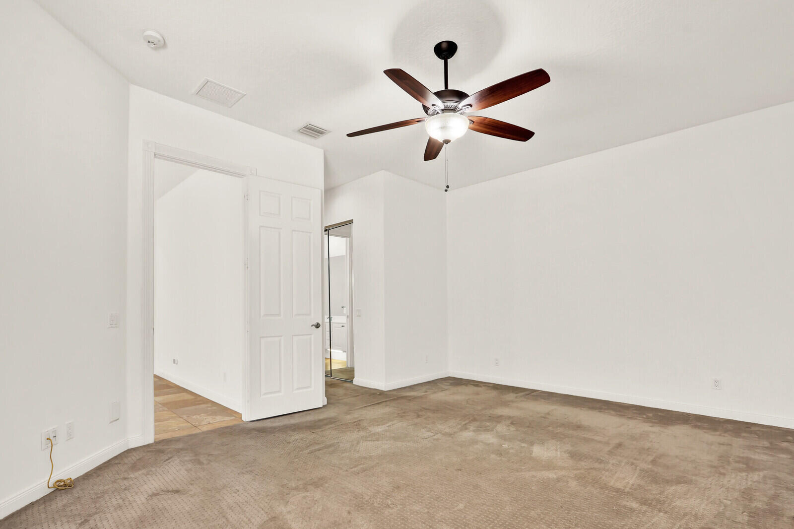 1825 Dakota Drive