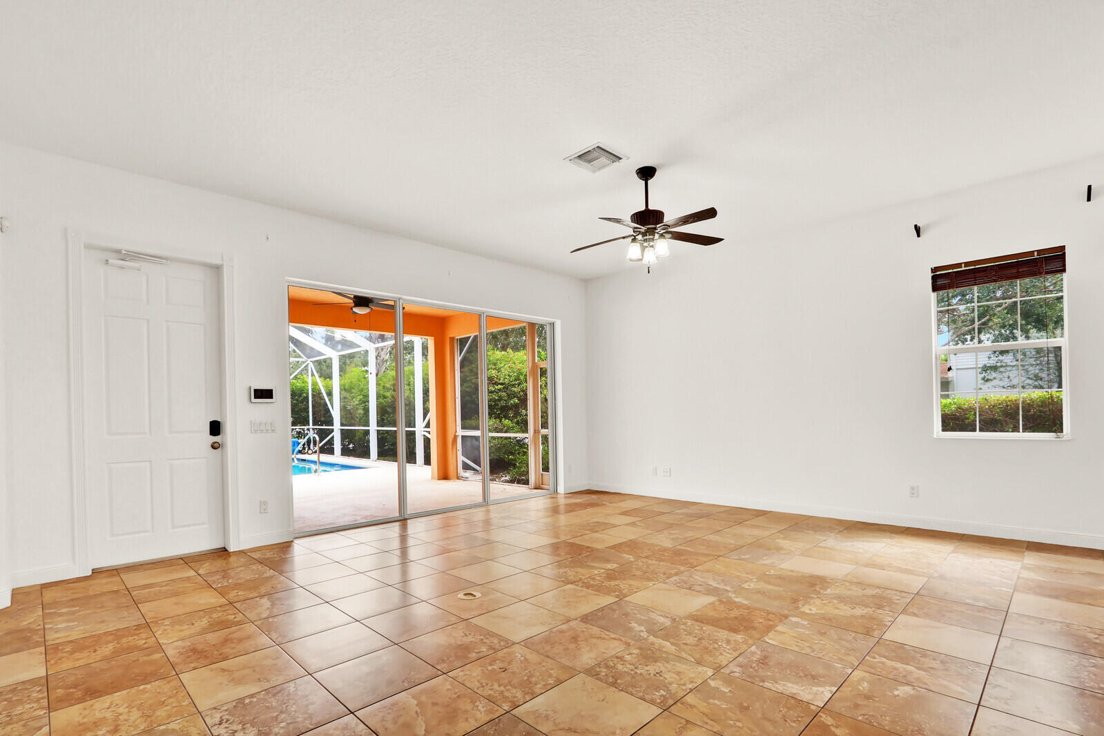 1825 Dakota Drive