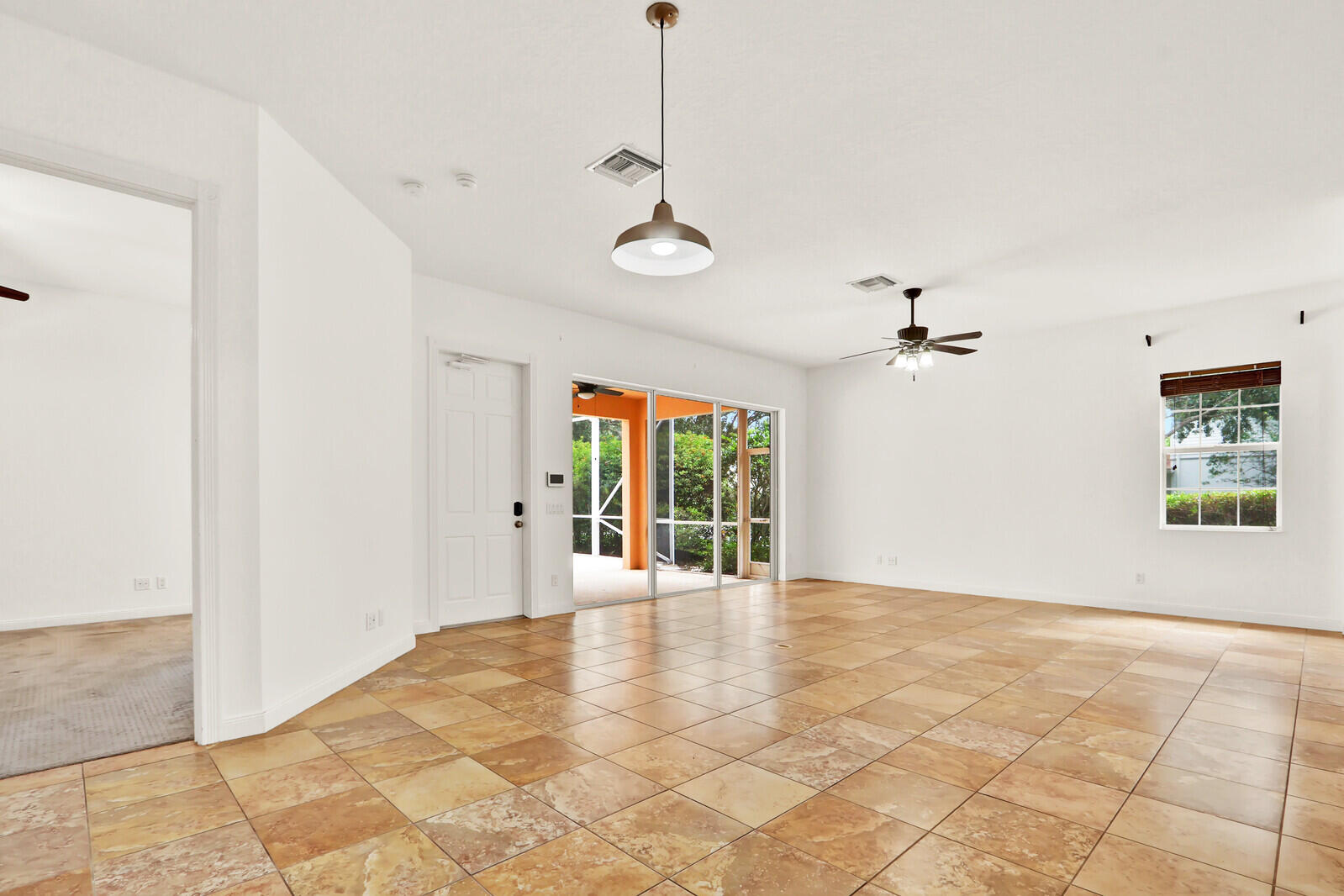 1825 Dakota Drive