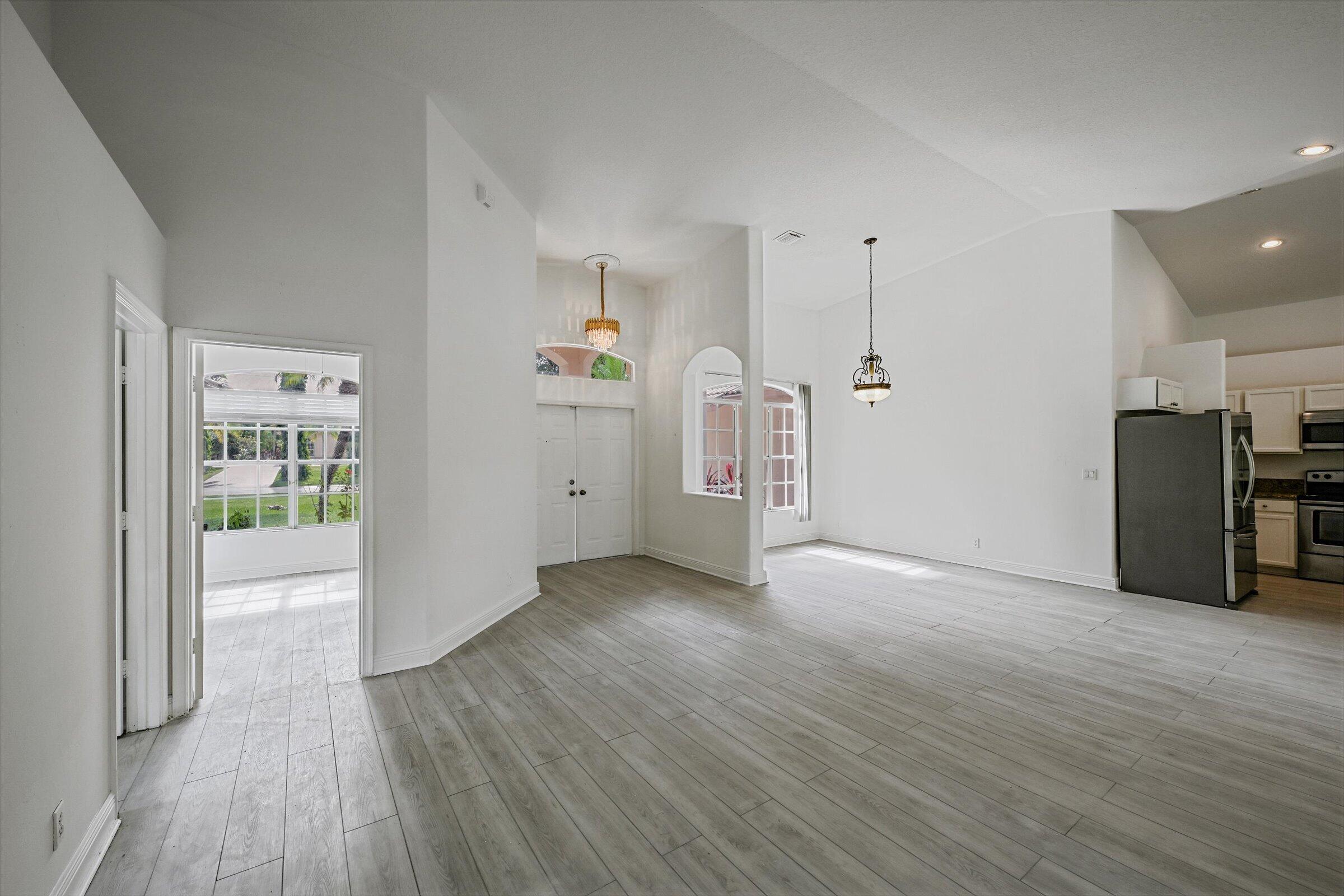 8671 155th Place N