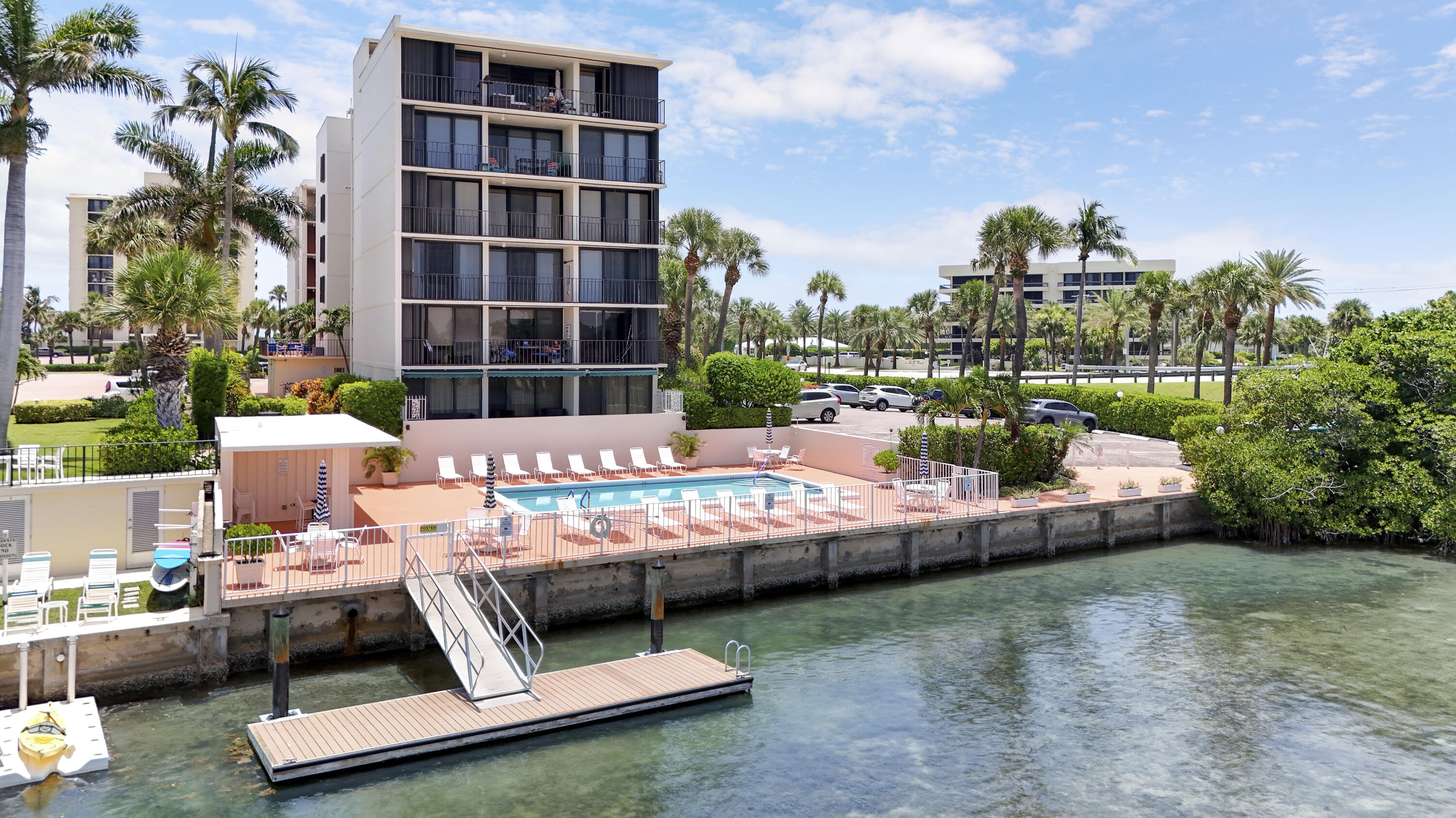 225 S Beach Road 605