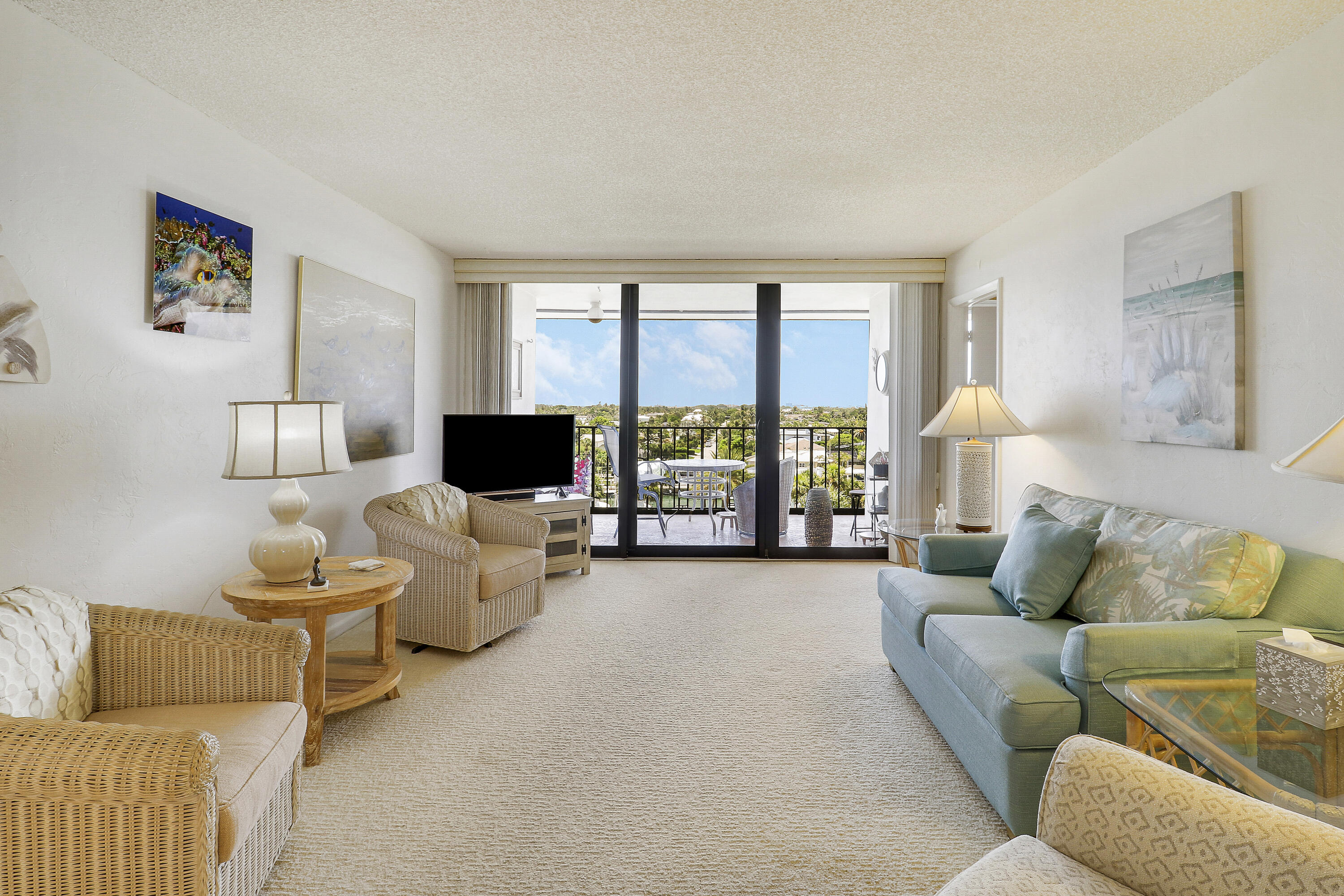 225 S Beach Road 605