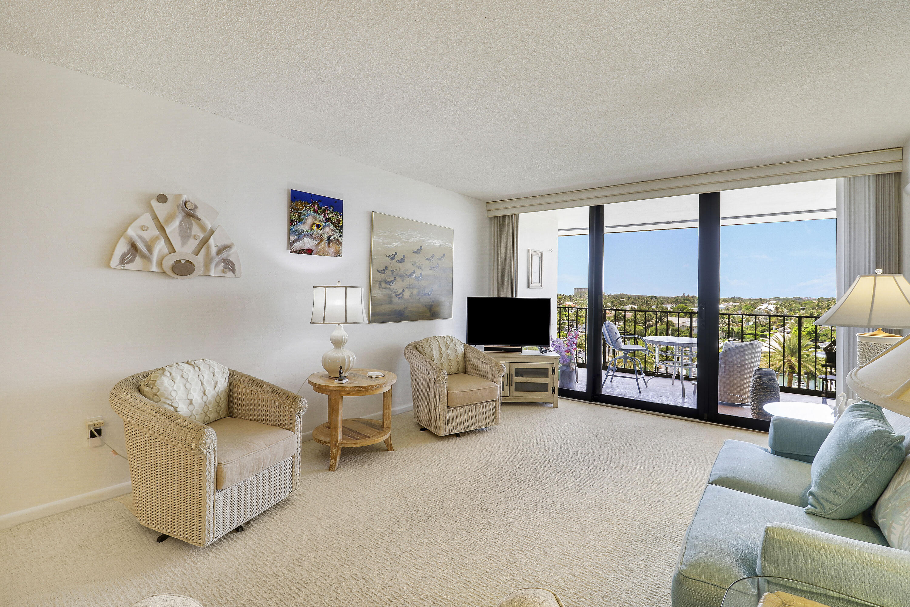 225 S Beach Road 605