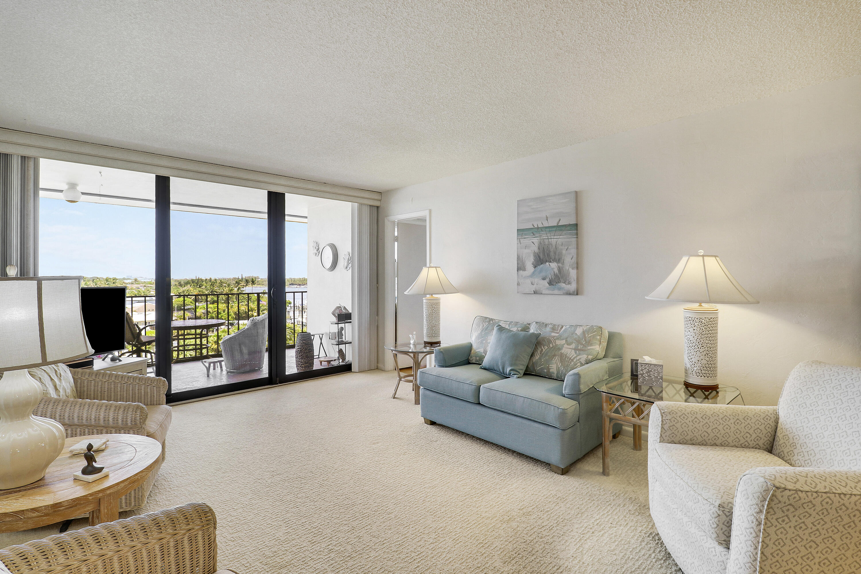 225 S Beach Road 605