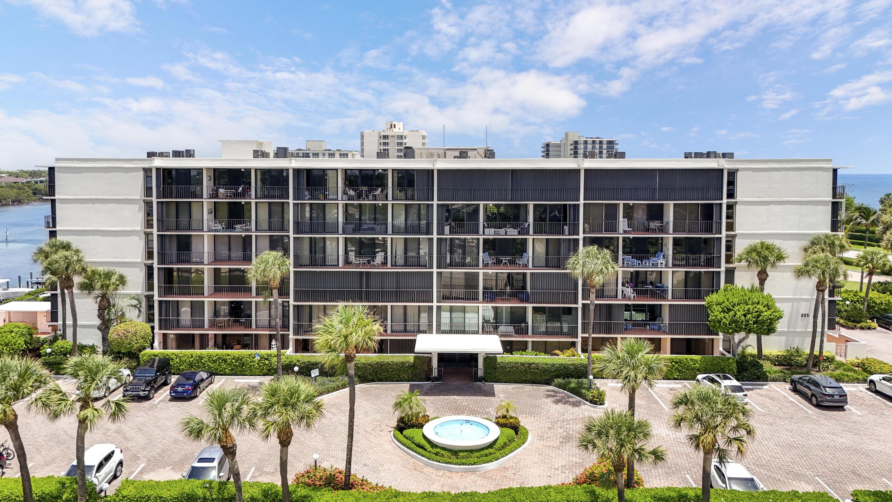 225 S Beach Road 605
