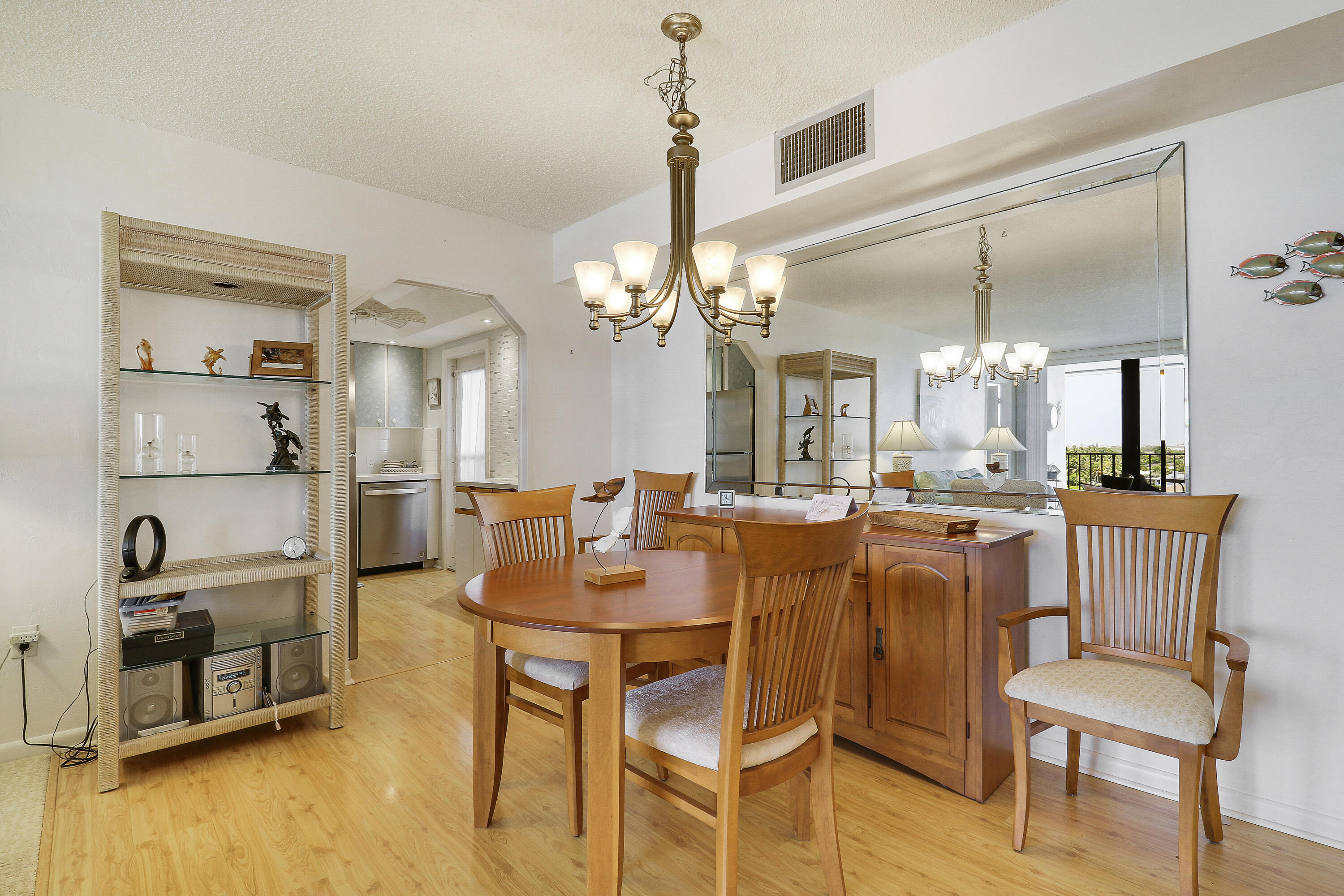 225 S Beach Road 605