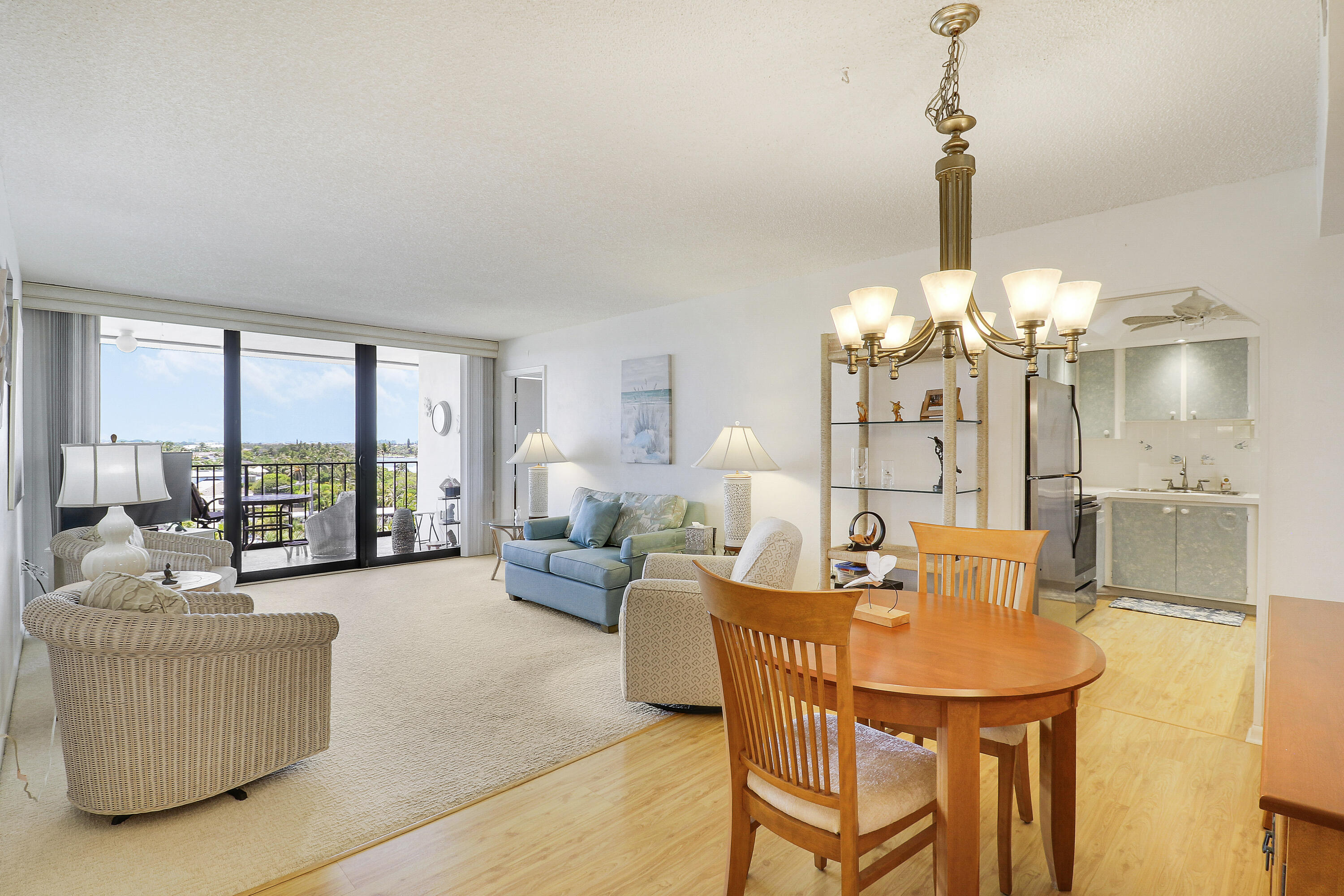 225 S Beach Road 605