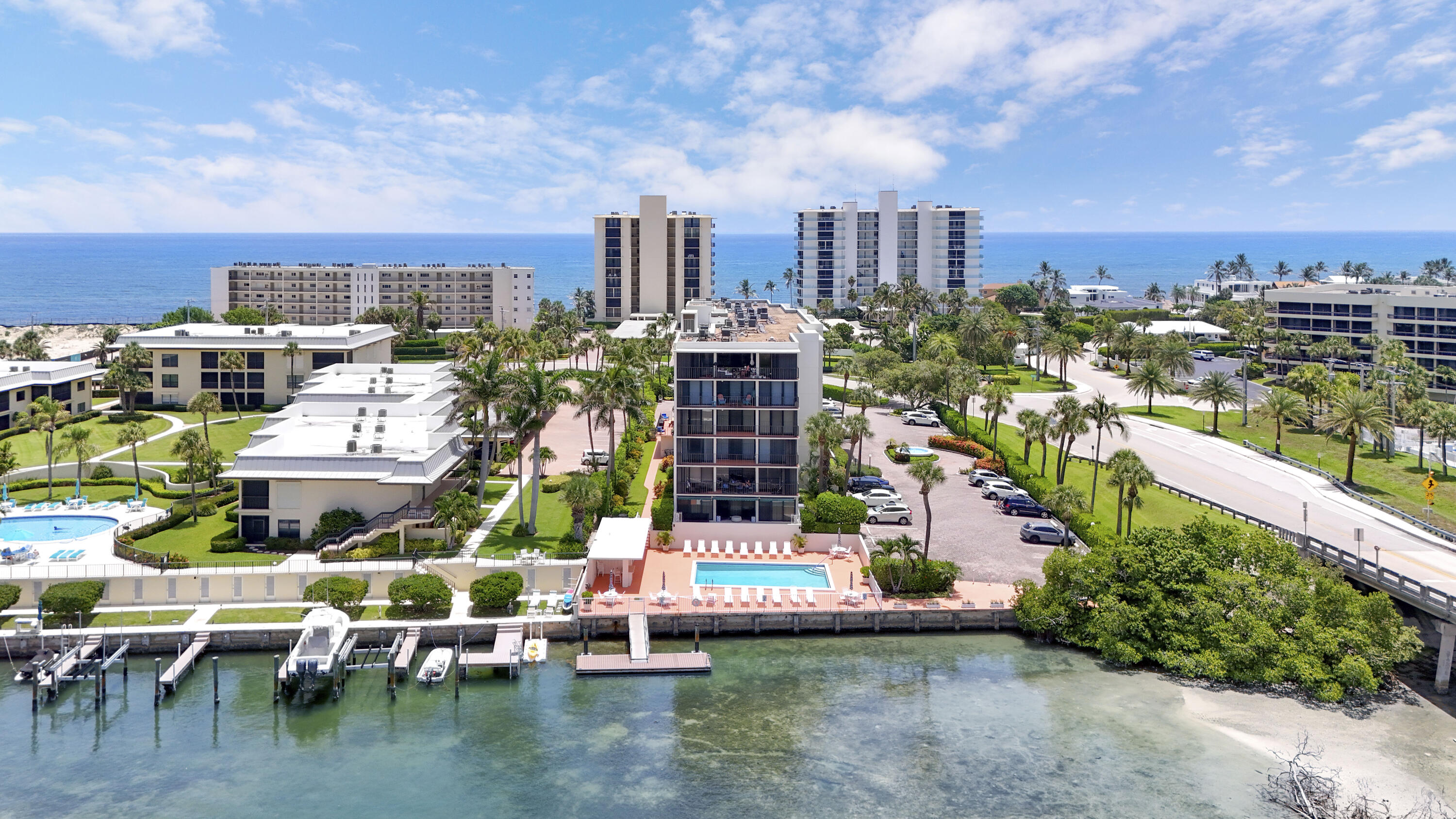 225 S Beach Road 605