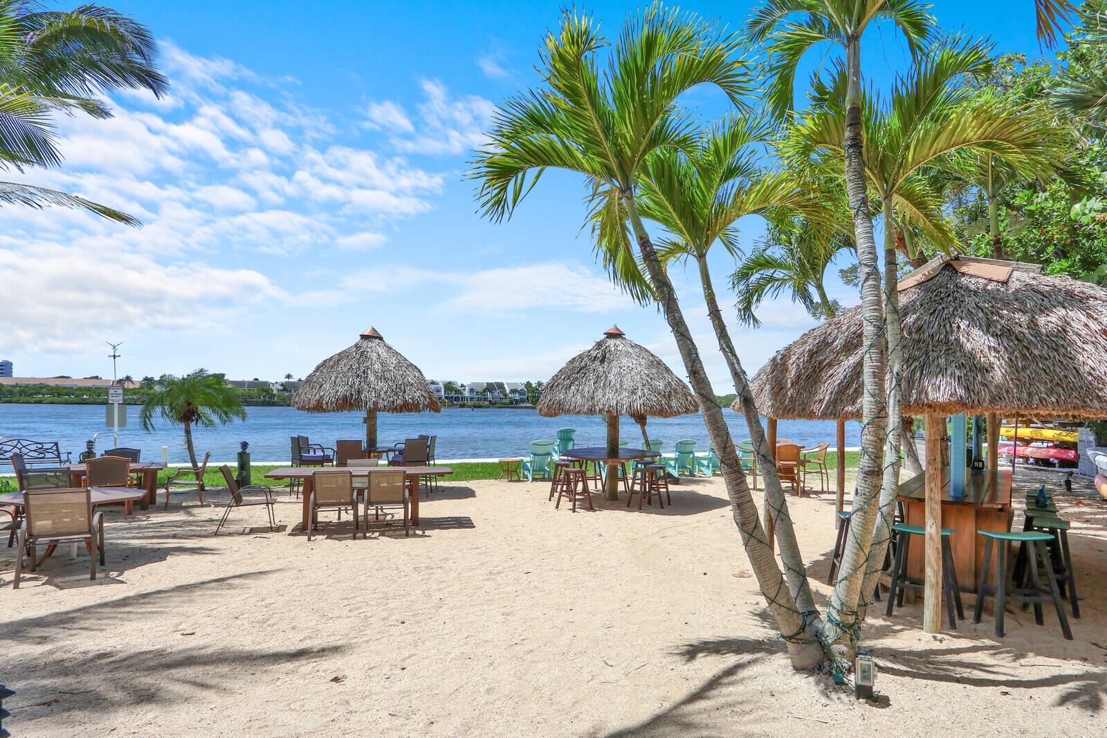 1648 Jupiter Cove Drive Unit: 214