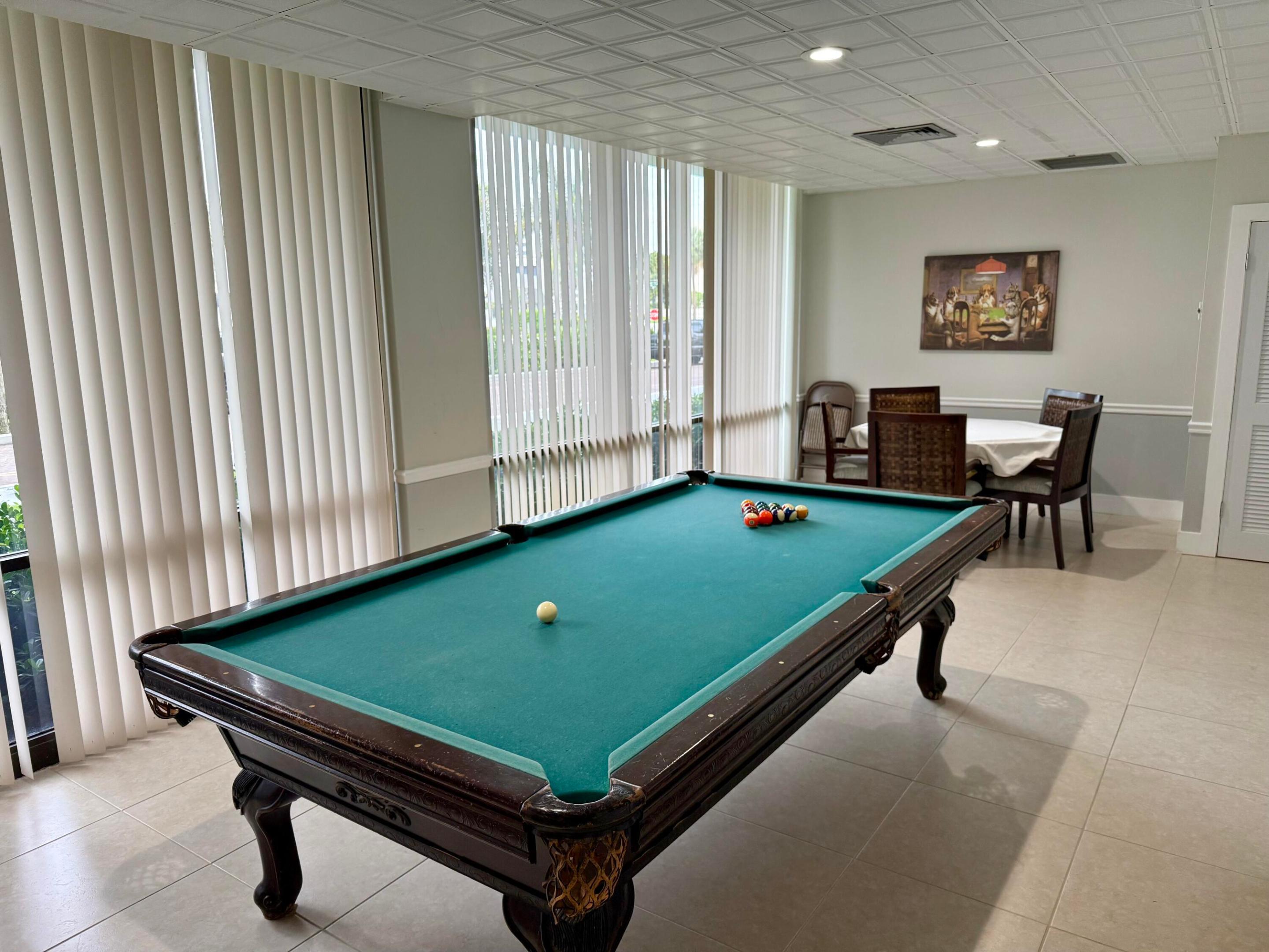 336 Golfview Road 718
