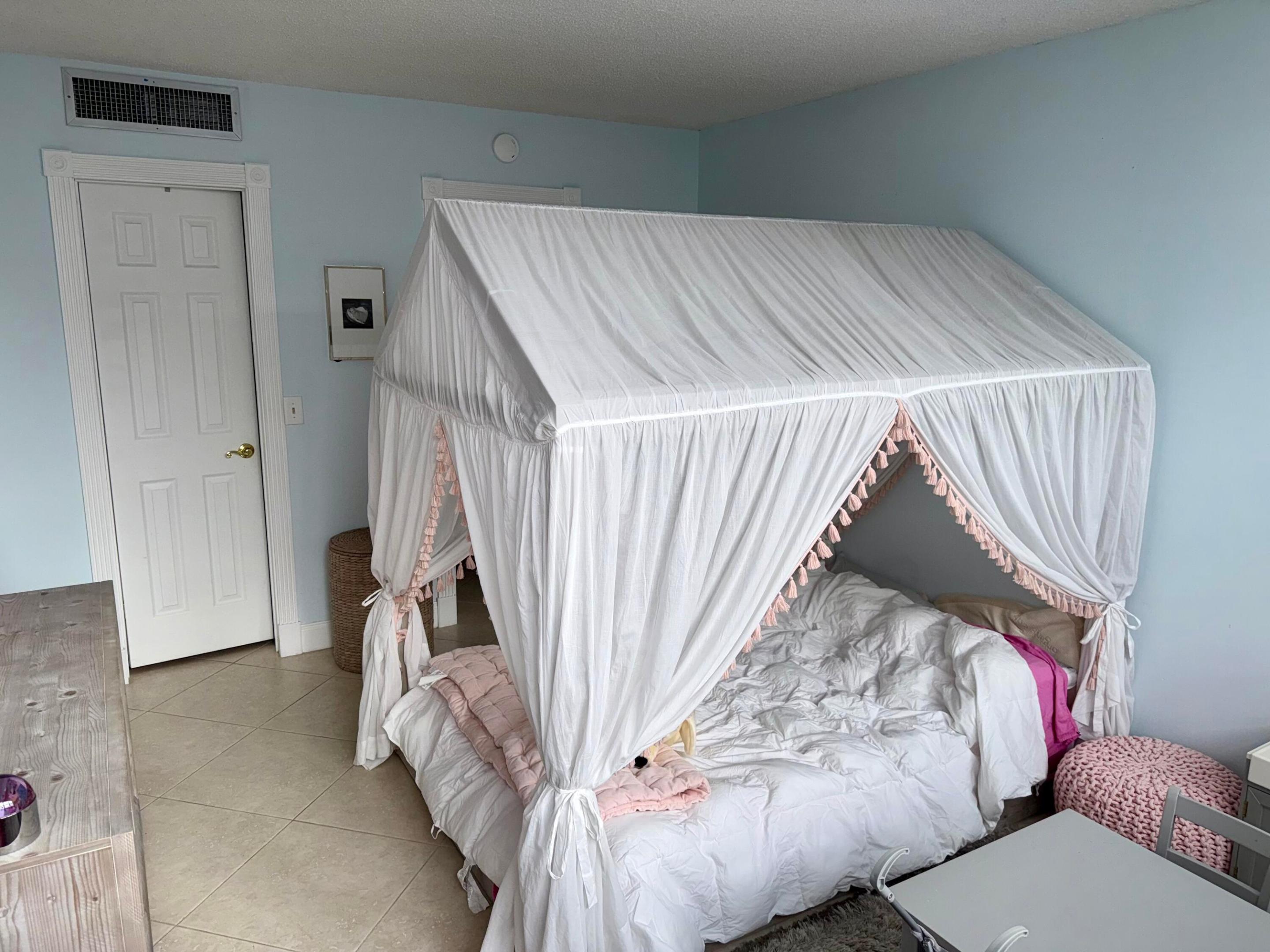 336 Golfview Road 718