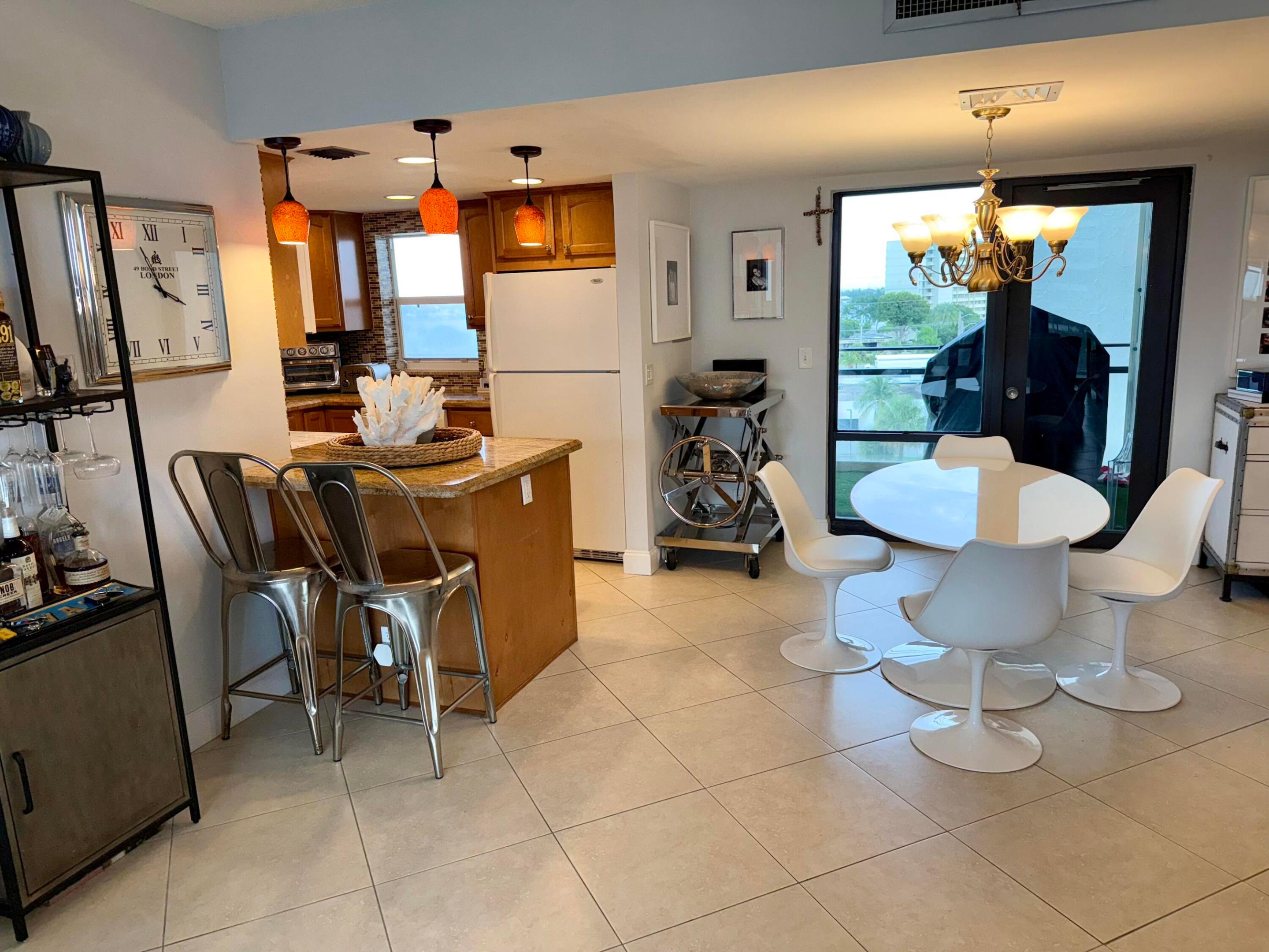 336 Golfview Road 718