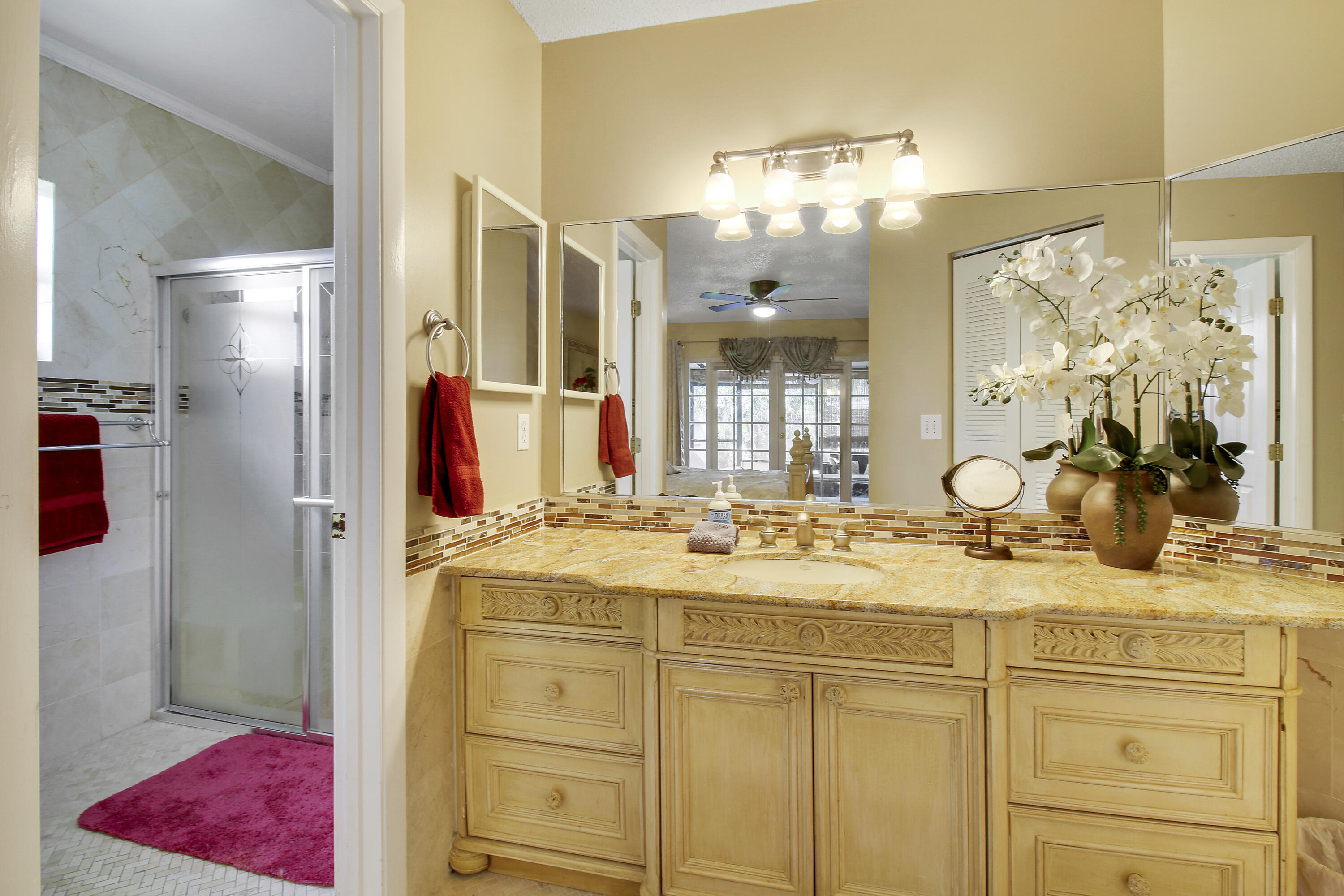 105 Raintree Trail