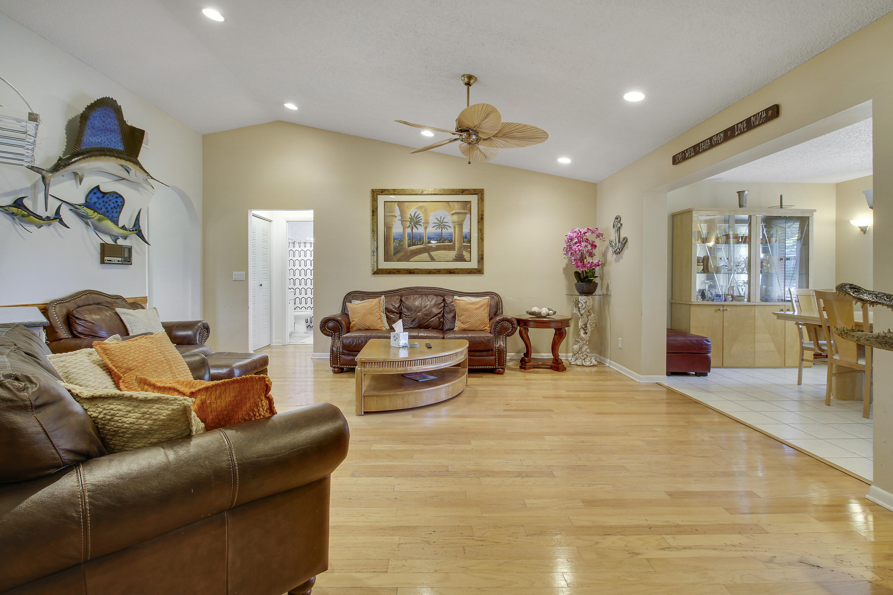 105 Raintree Trail