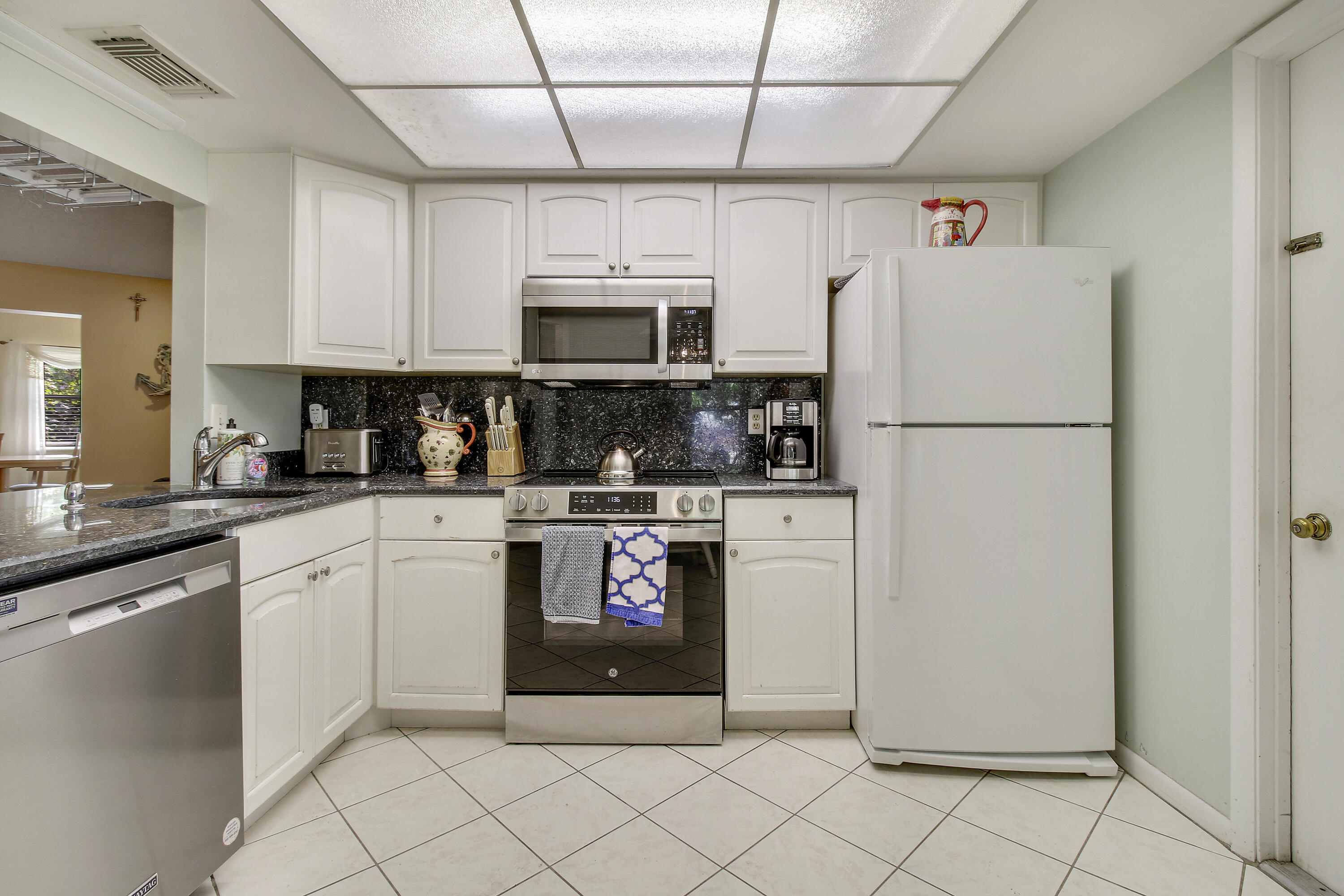 105 Raintree Trail