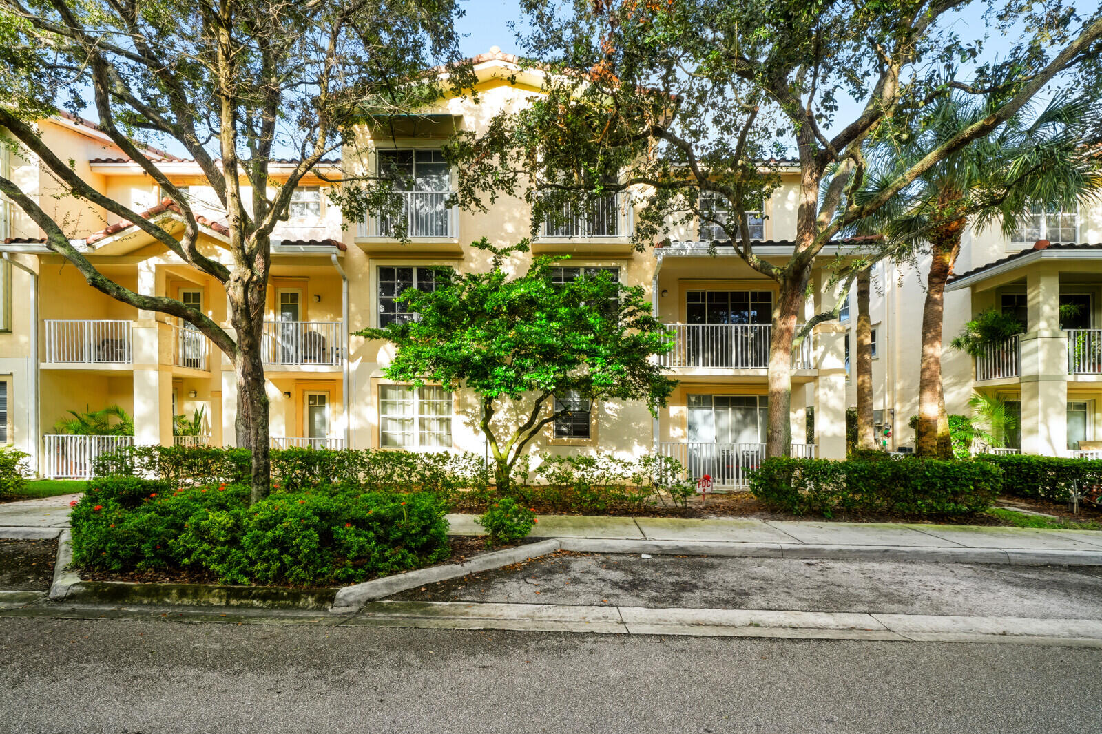 4772 CHANCELLOR Drive 24