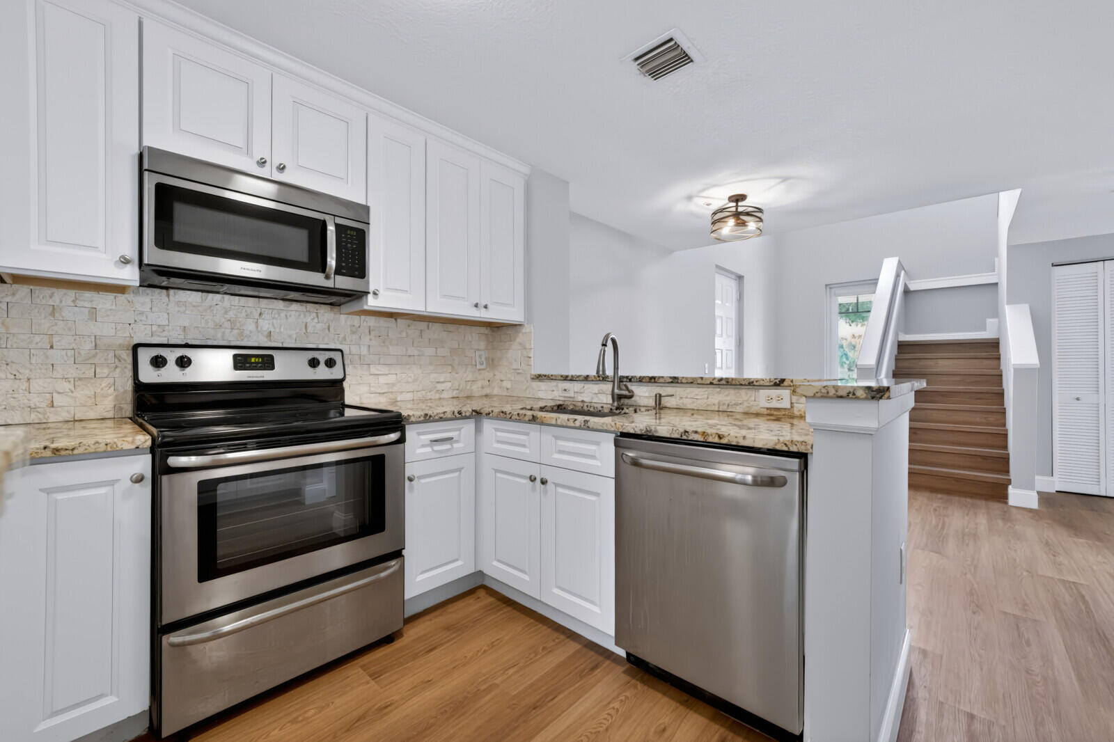 4772 CHANCELLOR Drive 24