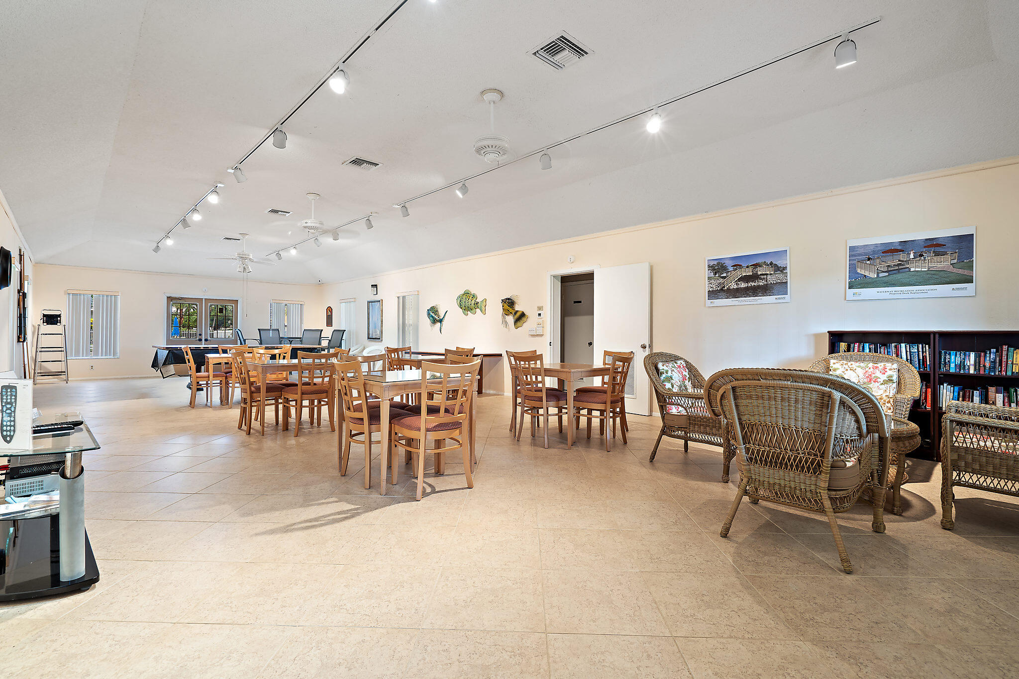 300 Golfview Road Unit: 105