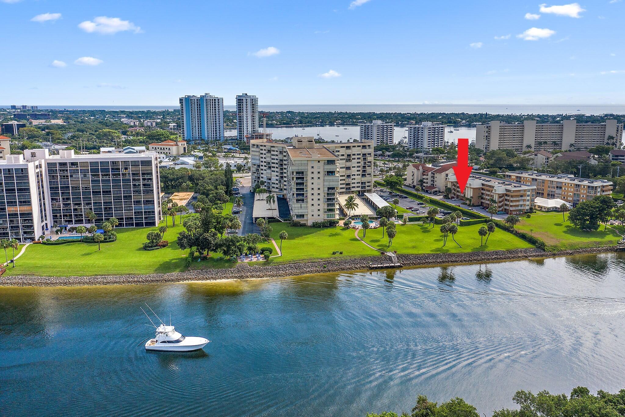 300 Golfview Road Unit: 105