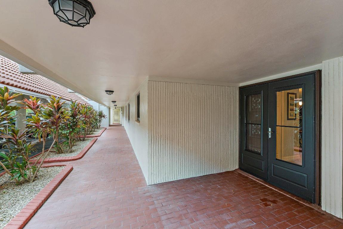 300 Golfview Road Unit: 105