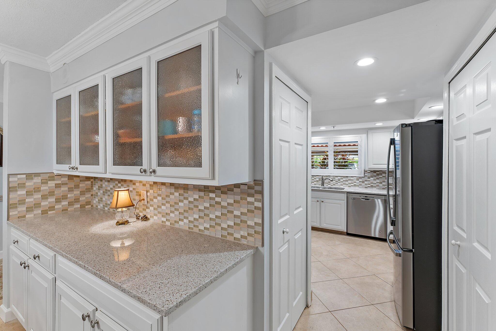 300 Golfview Road Unit: 105