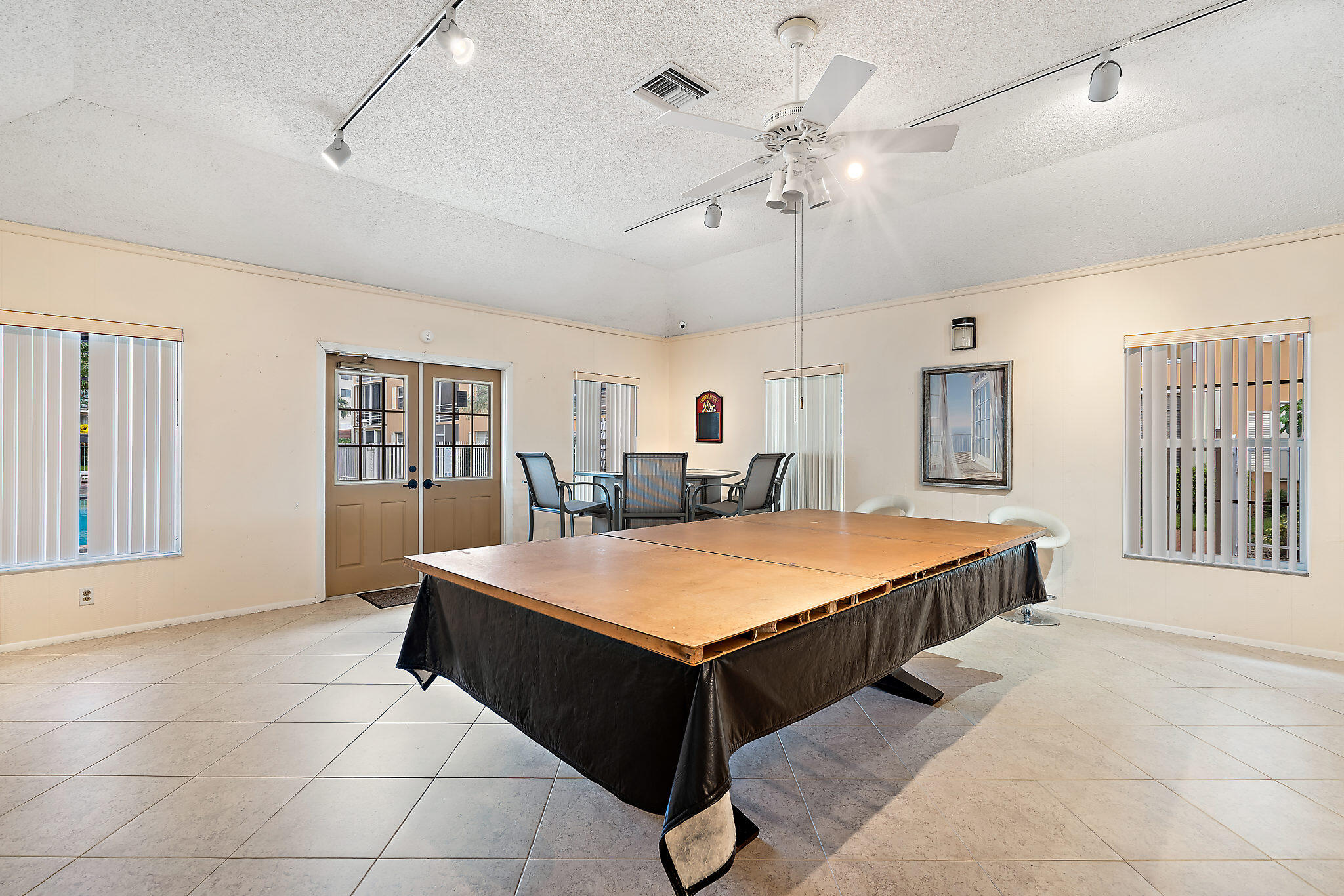 300 Golfview Road Unit: 105