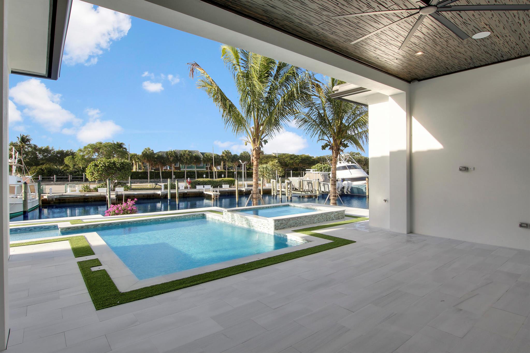 717 Harbour Point Drive