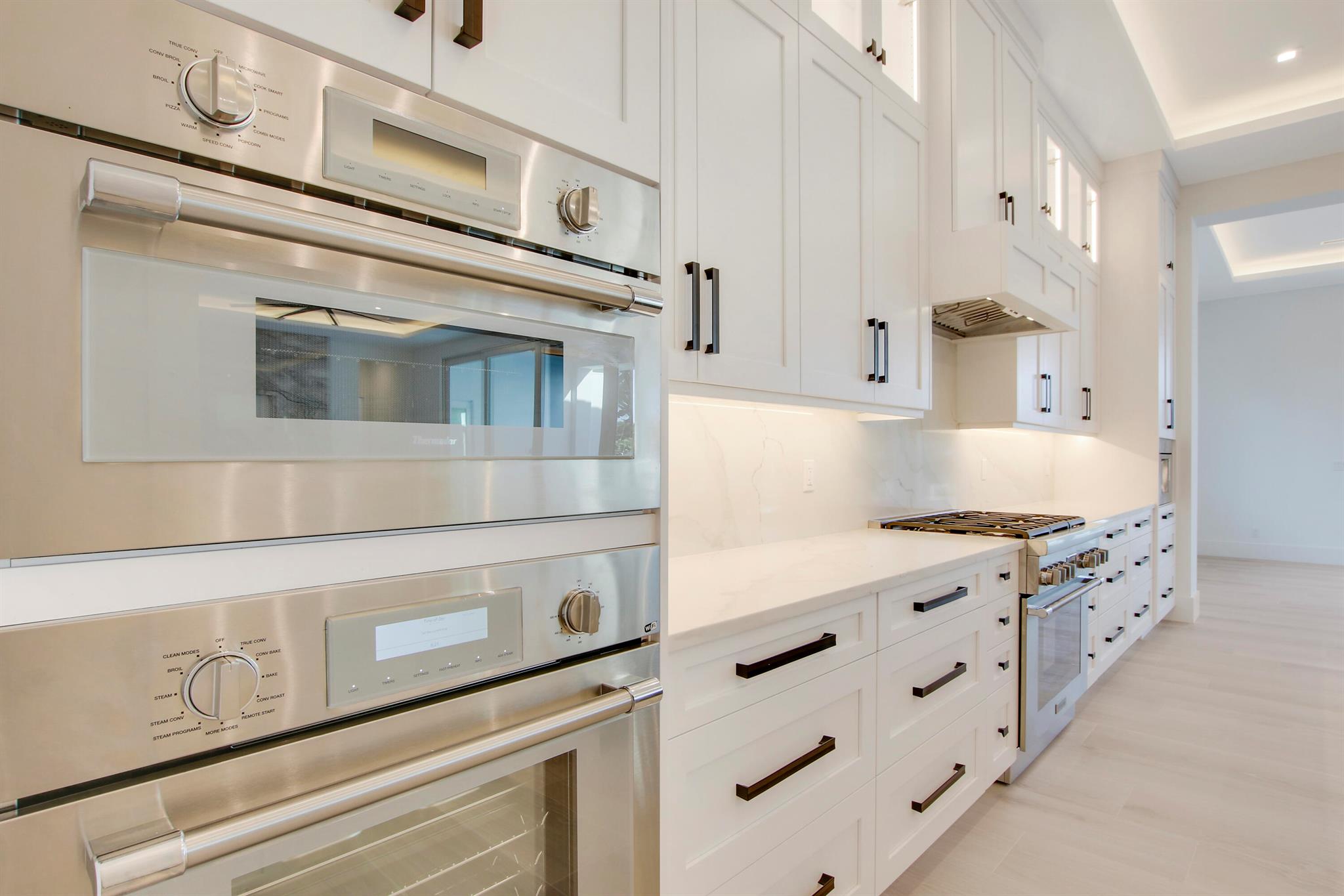 717 Harbour Point Drive