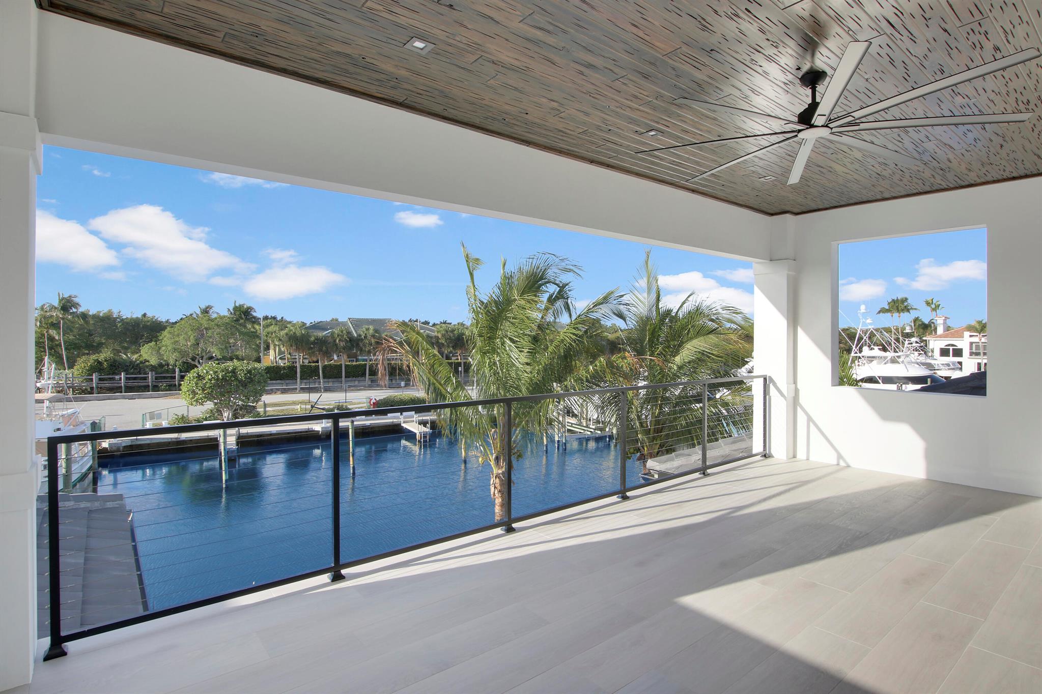 717 Harbour Point Drive