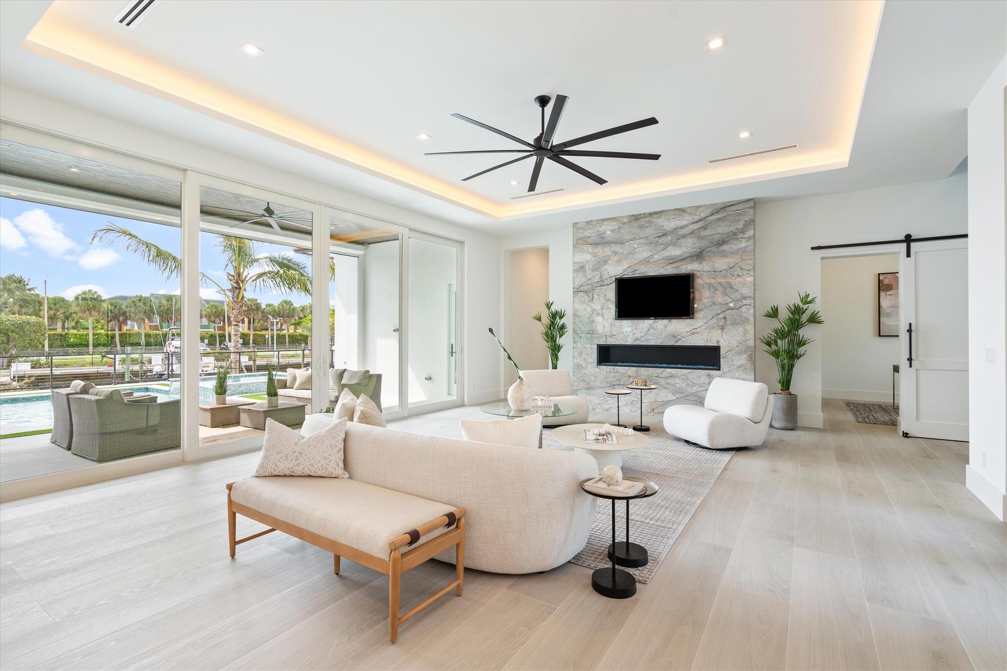 717 Harbour Point Drive