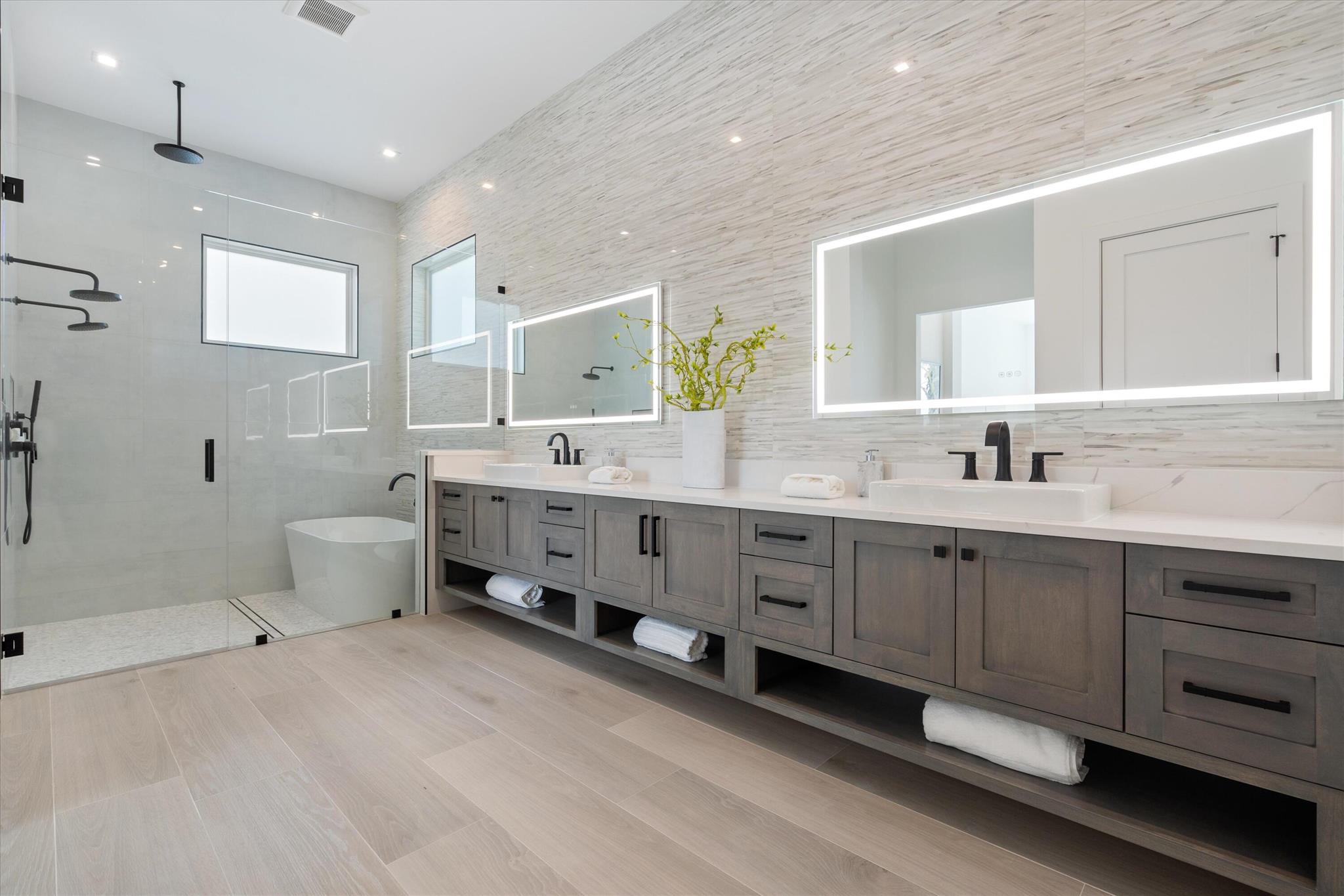 717 Harbour Point Drive